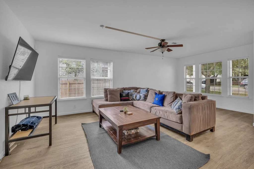 114_Cypress_Ct_MLS-8.jpg