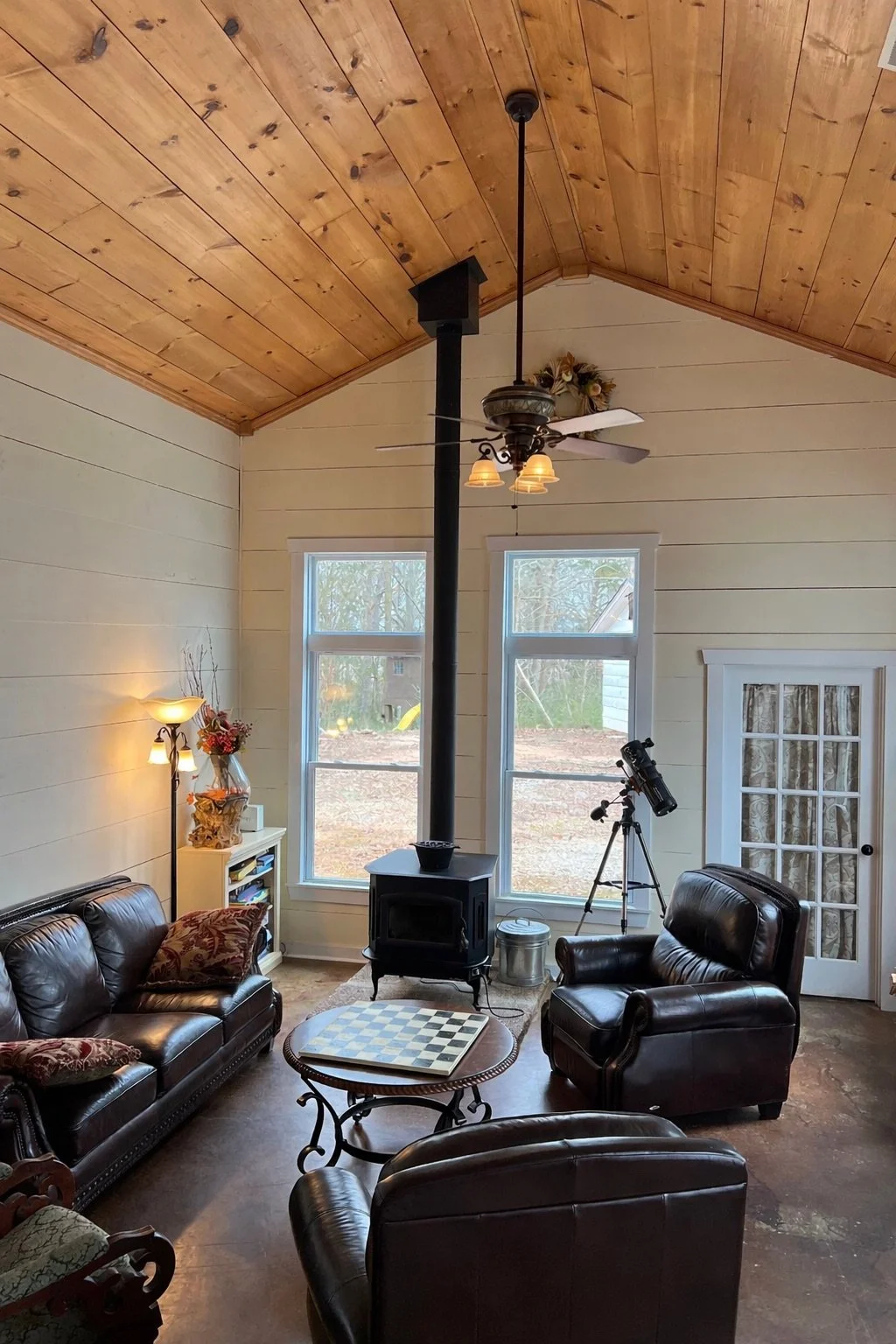 Game Room: Wood Stove, Fold-Out Couch (Queen), Reclining Chairs