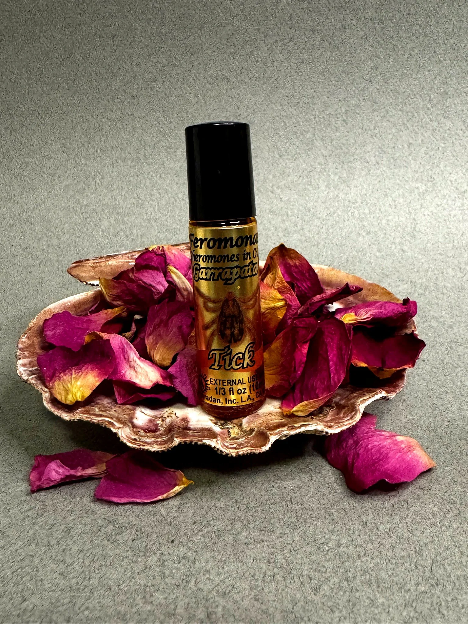 Garrapata | Tick Pheromone Roll-On