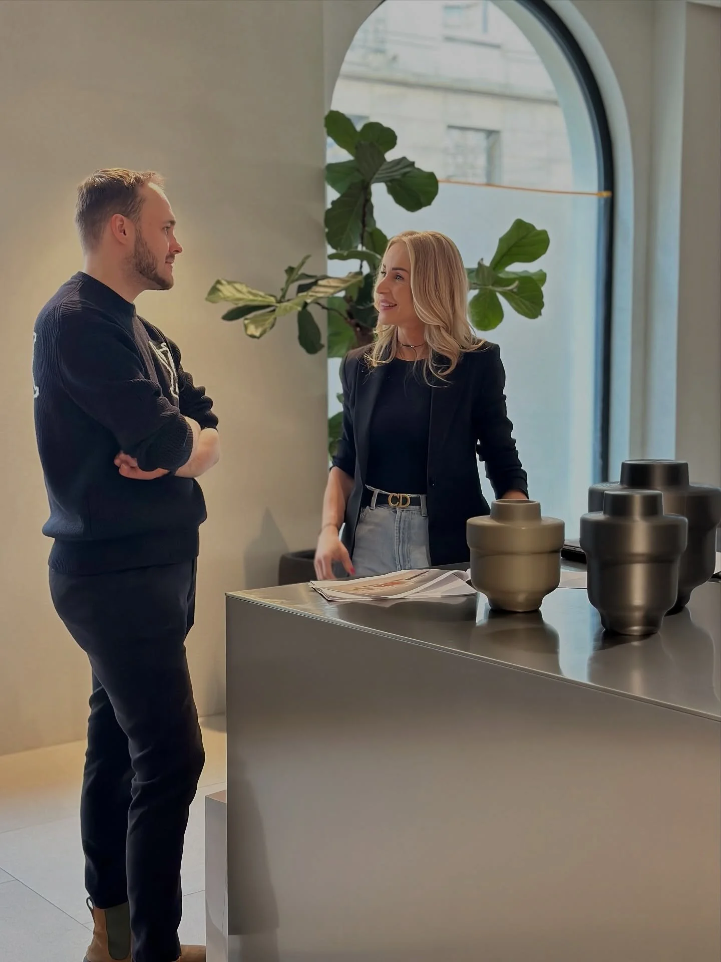 Na&scaron;e společn&aacute; vize se pomalu zhmotňuje. A už teď se tě&scaron;&iacute;m, až v&aacute;m uk&aacute;žeme v&iacute;c. 

Opět jsme se posunuli o krok bl&iacute;ž k v&yacute;sledku, kter&yacute; v sobě nese rukopis n&aacute;s obou. Poprv&eacu