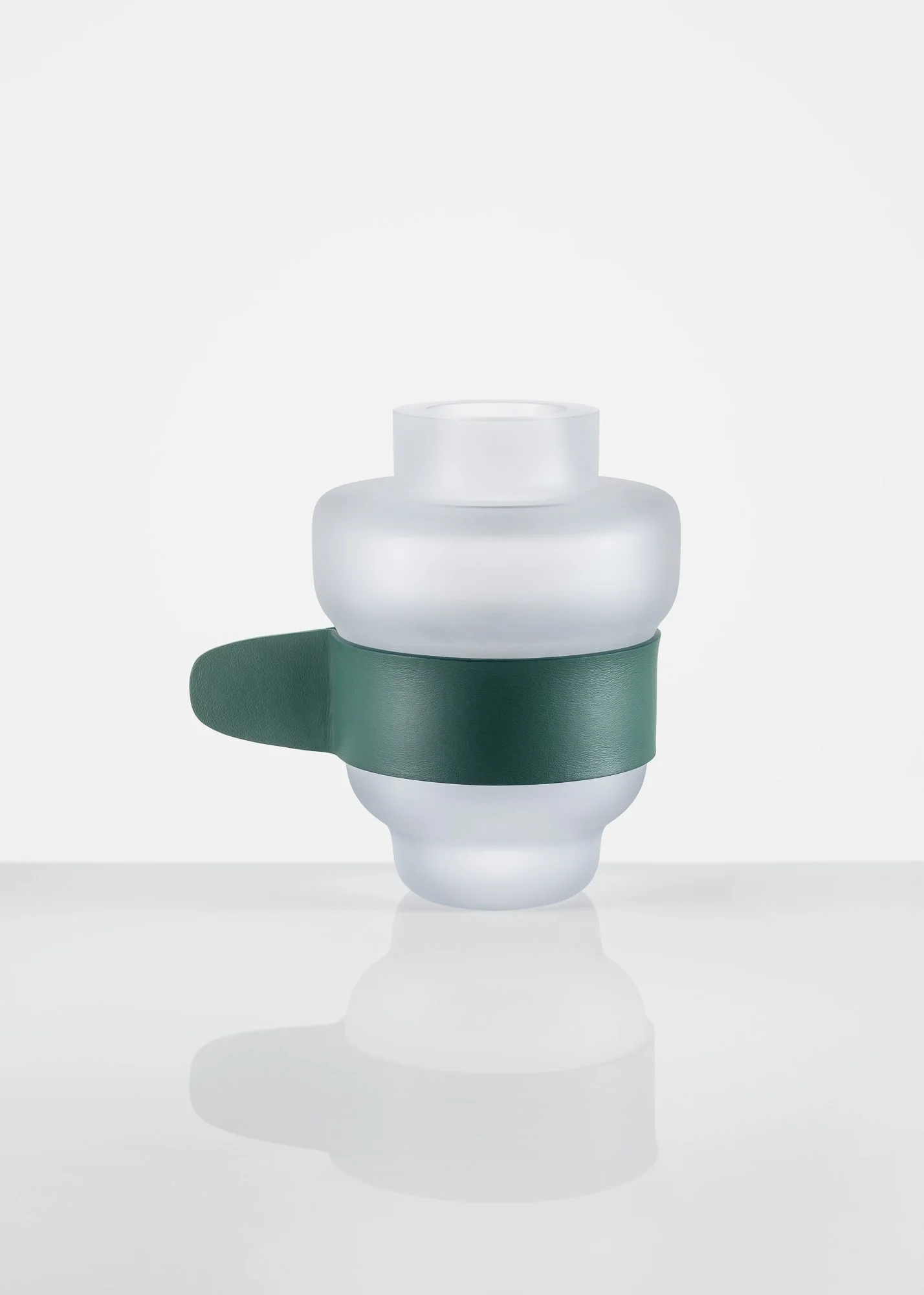 33 ŠINDELÁŘOVÁ X JUNGVIRT Medium Tall Vase Matt + Emerald Green (Smaragdová hlubina) leather strap, photo by Anna Pleslová.JPEG