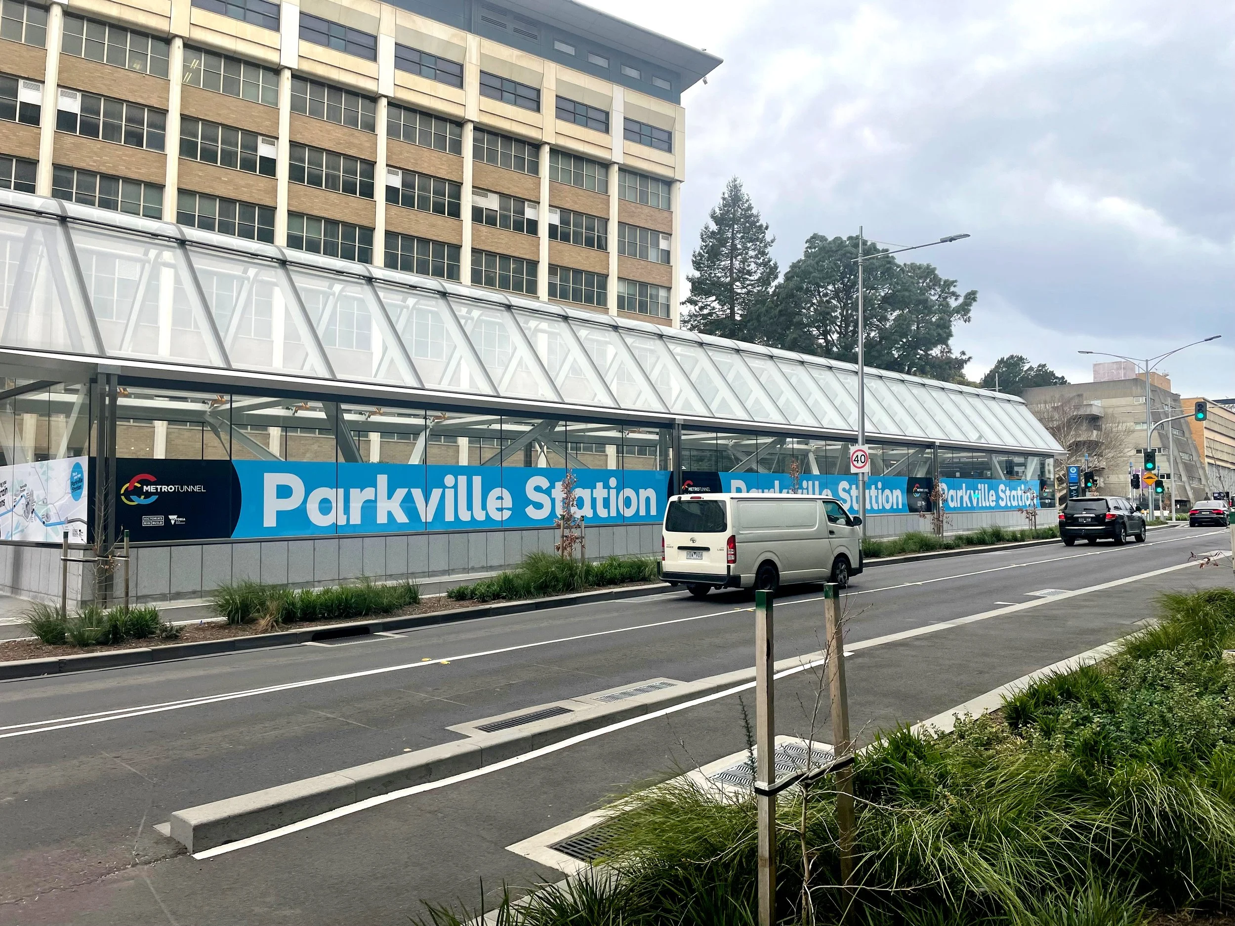 Oversized typography ensured readability for passing vehicles