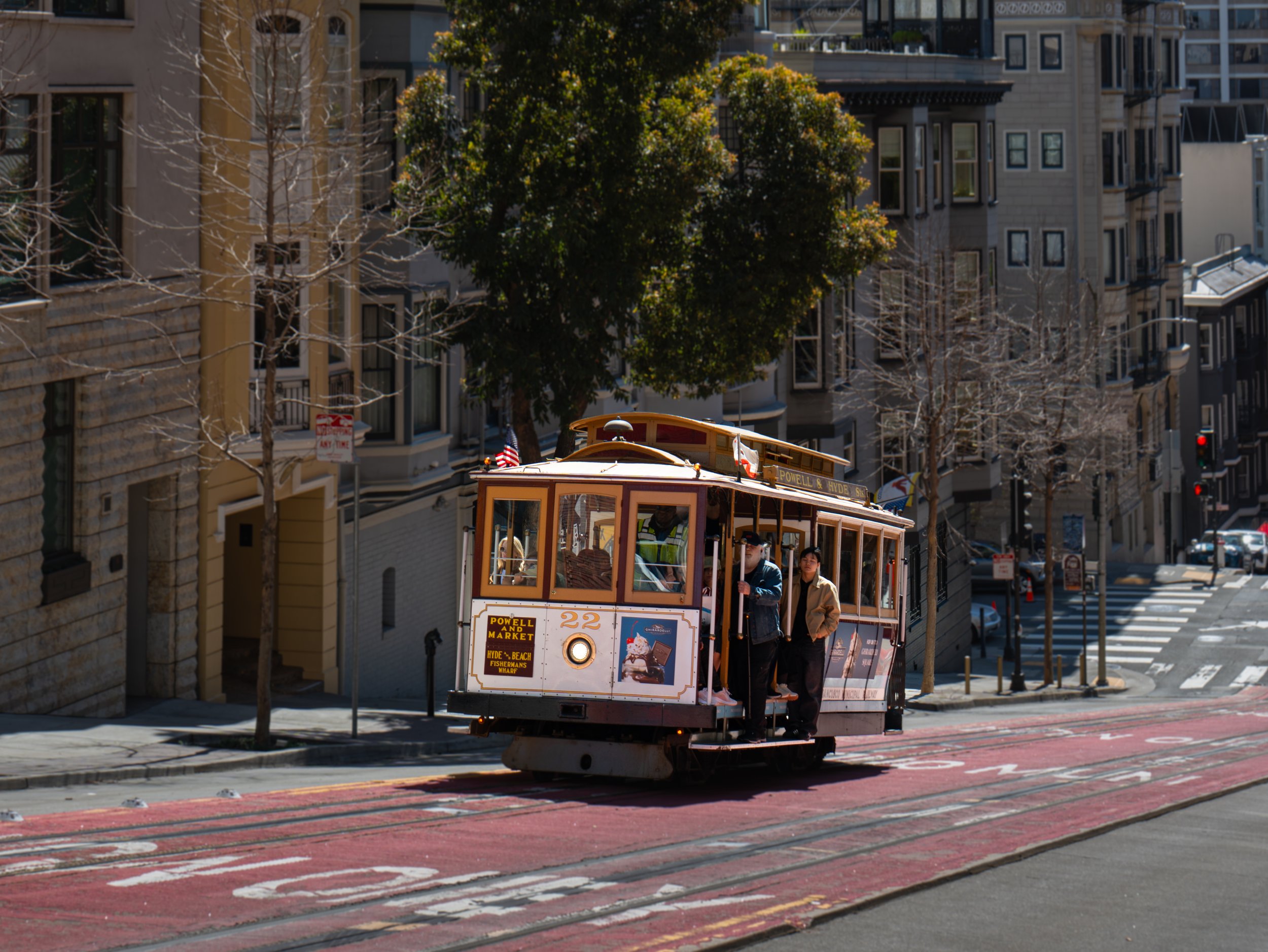 Trolley (Color).jpg