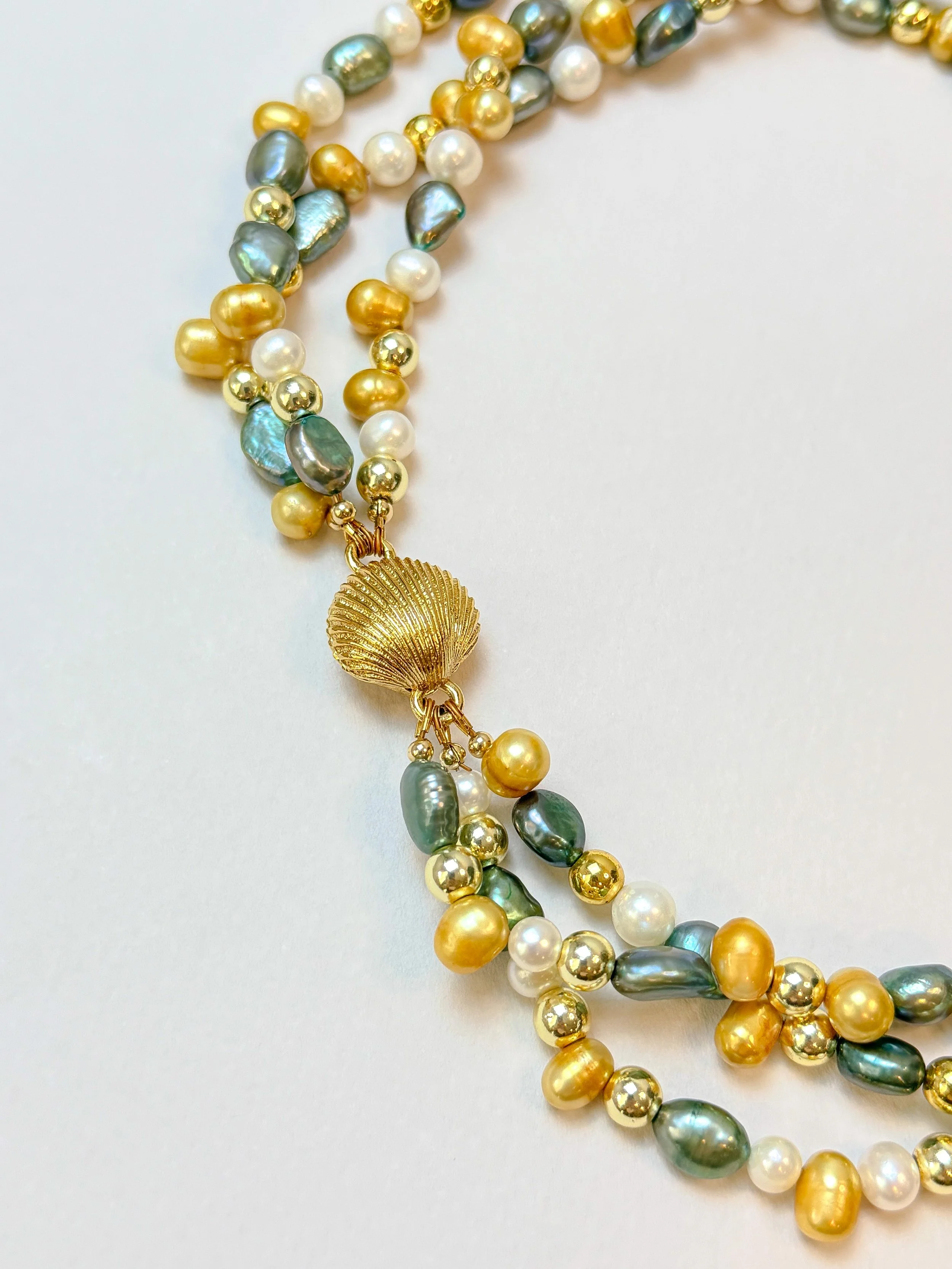 ClutchingMyPearls-2.jpg