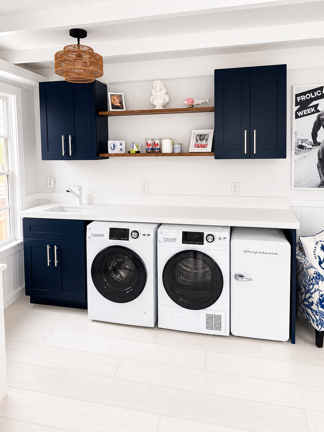 Little Gay Inn has a washer and dryer making a long stay simple and easy. A portable cooktop is also included, should you ever need to use a stove.