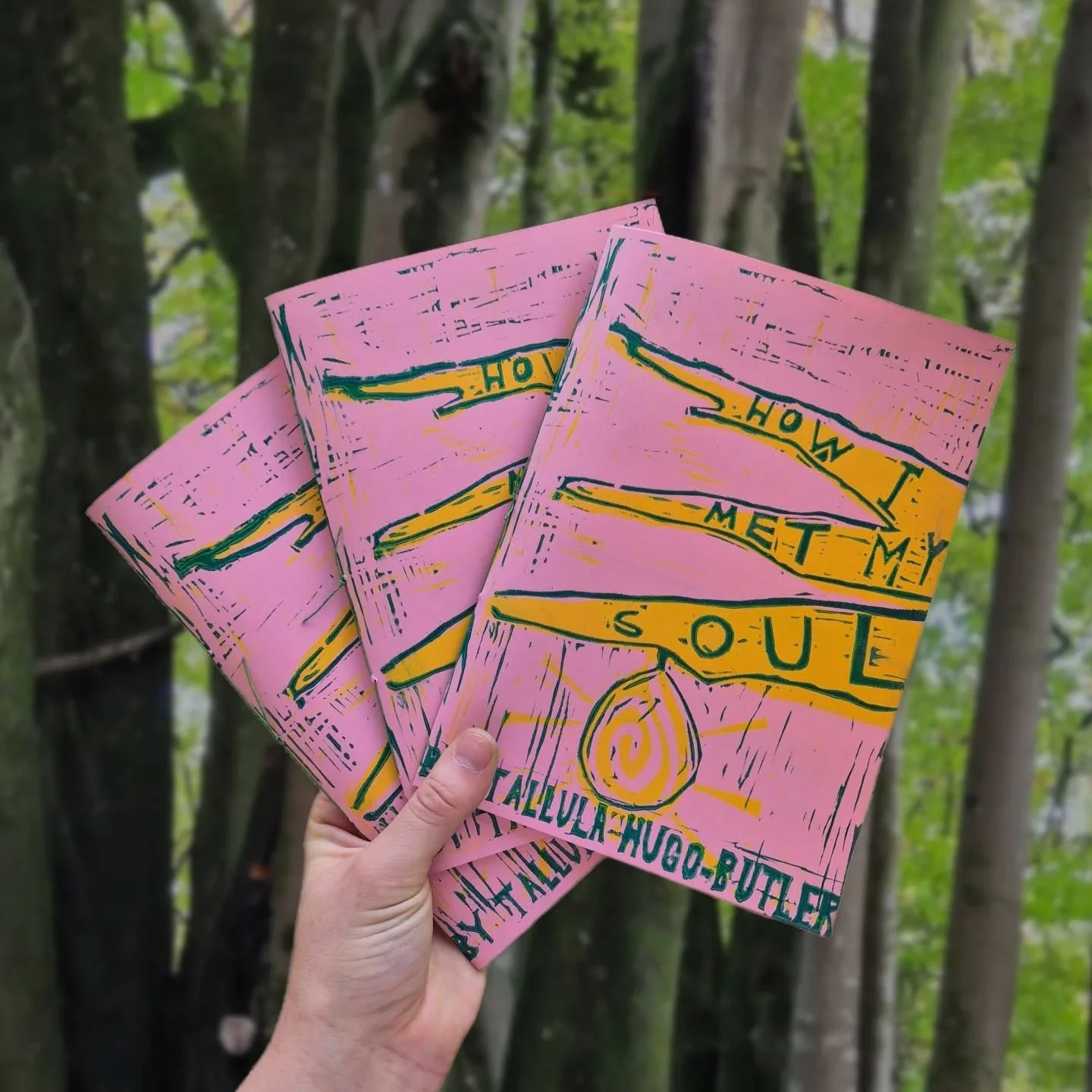 'How i met my soul' 
Lino printed and bound booklet exploring my own mythology and reframing of what it is to be connected to the natural world
🌼🌸🌲