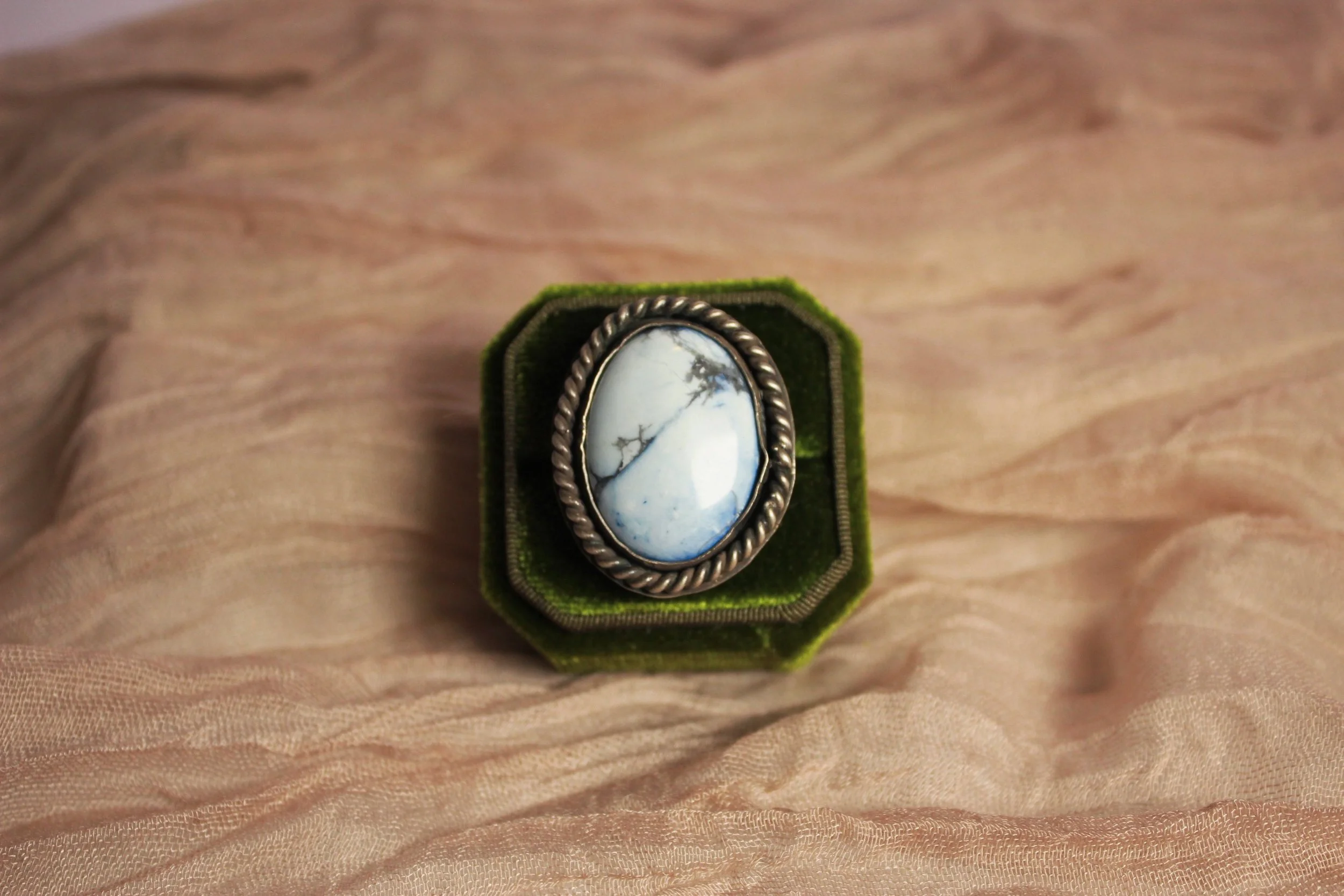 Lapis Howelit Statement Ring