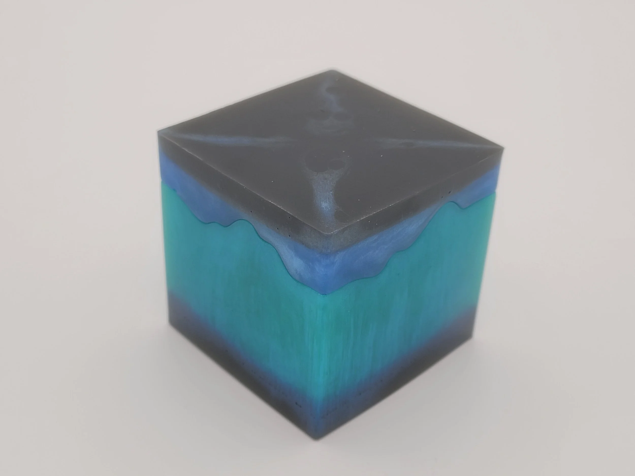 Elegant Blue Green Wave Resin Cube