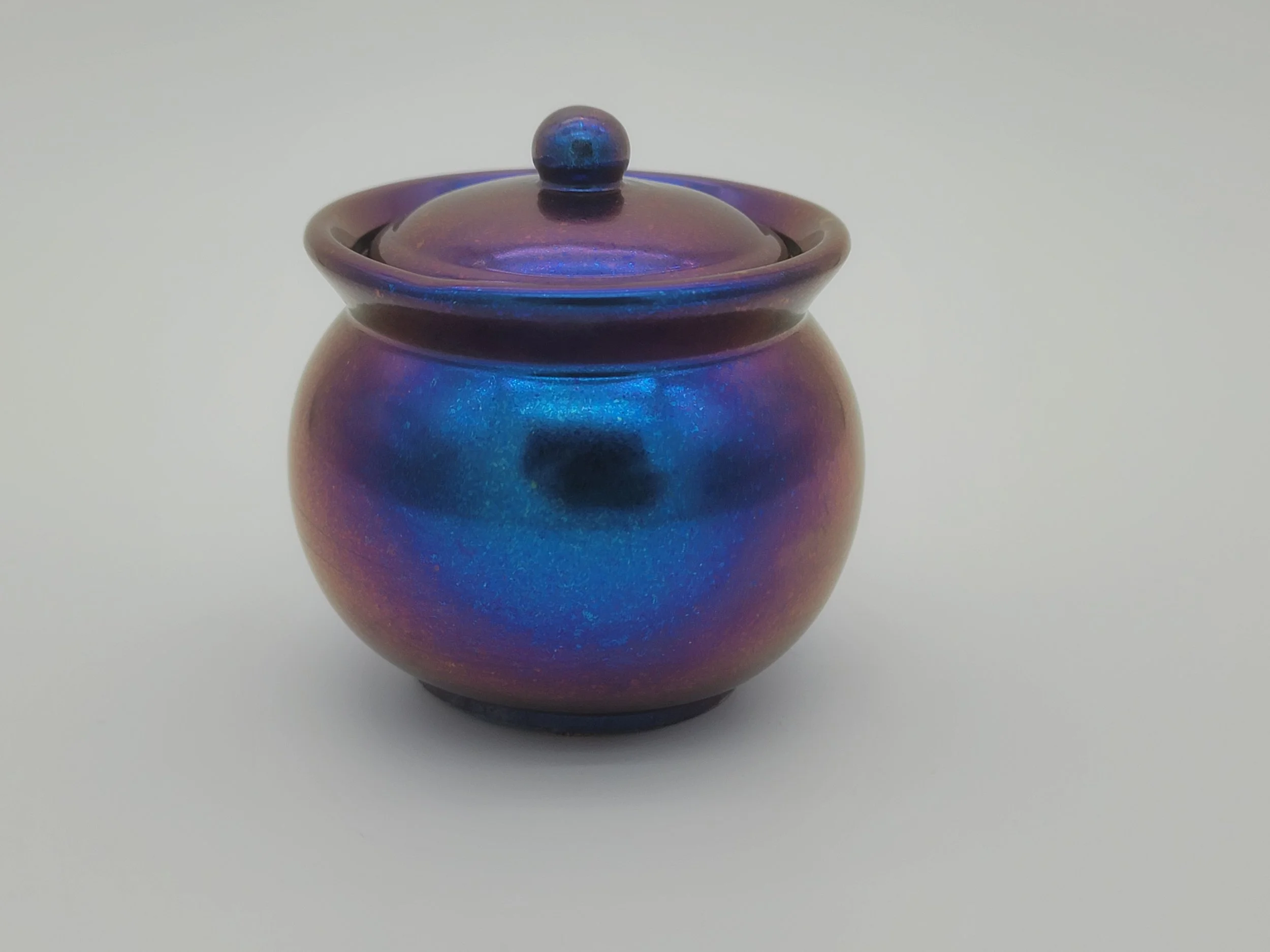 Elegant Color-Shifting Epoxy Resin Jar