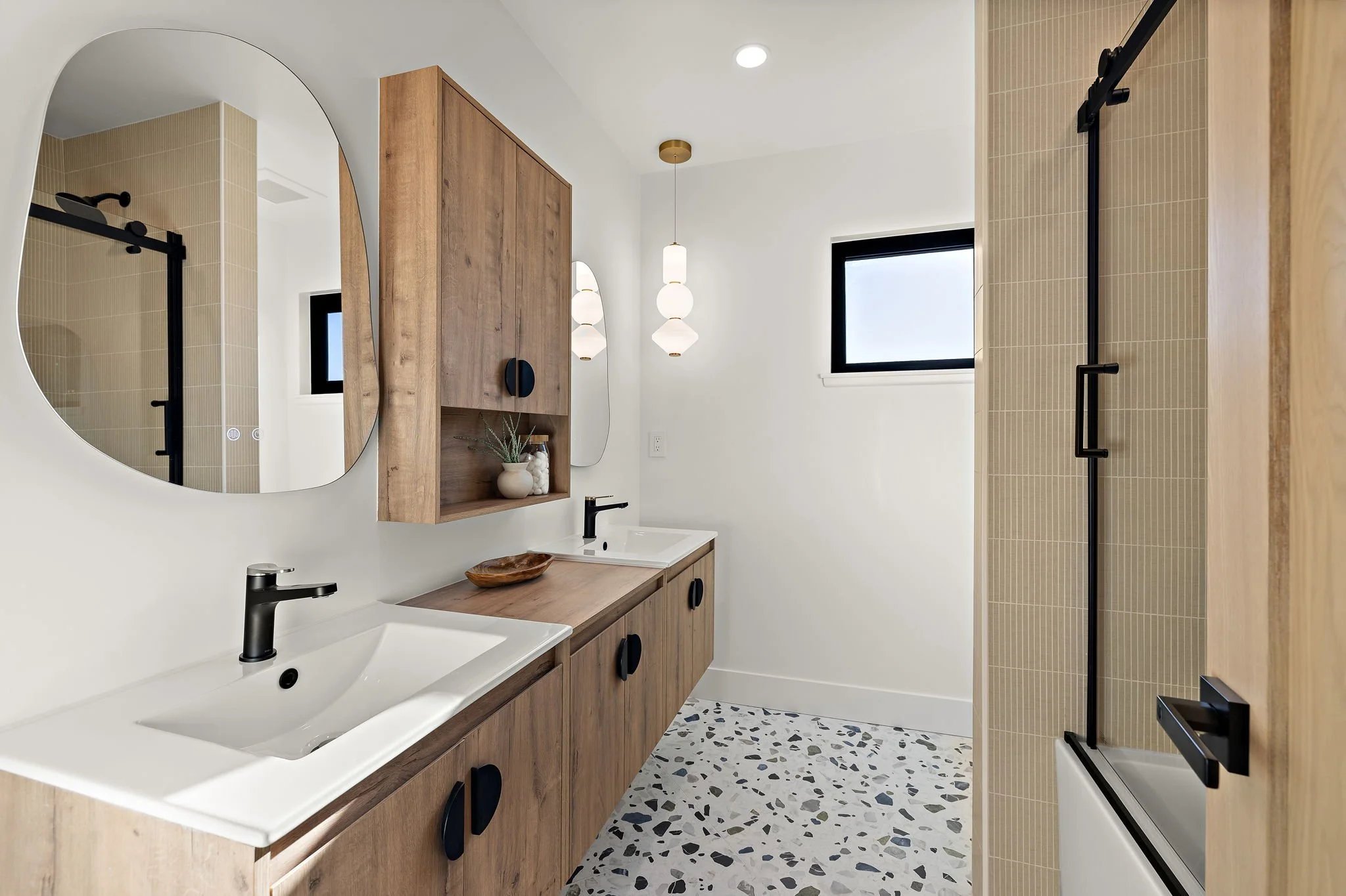 42-web-or-mls-33142 Sea Lion 42.jpg