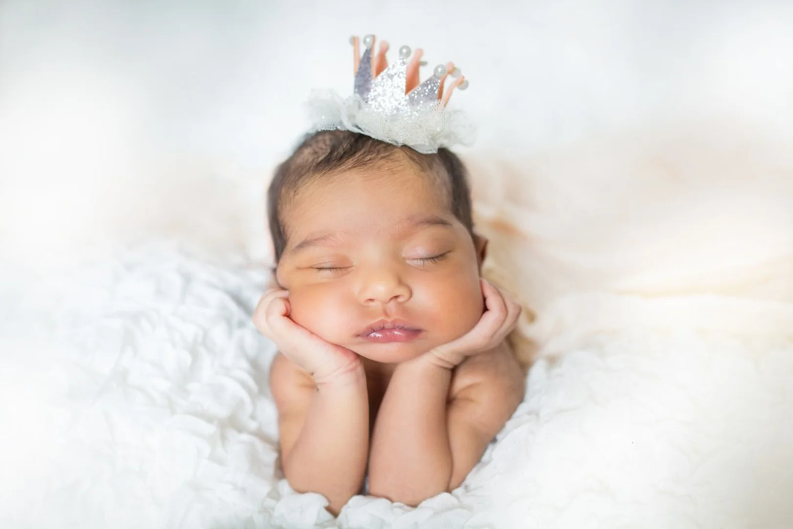 newborn pictures (18).jpg