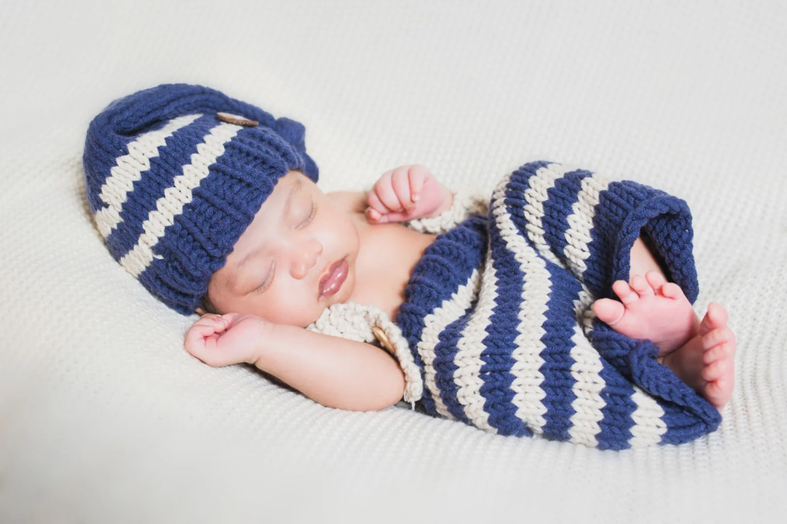 newborn pictures (42).jpg