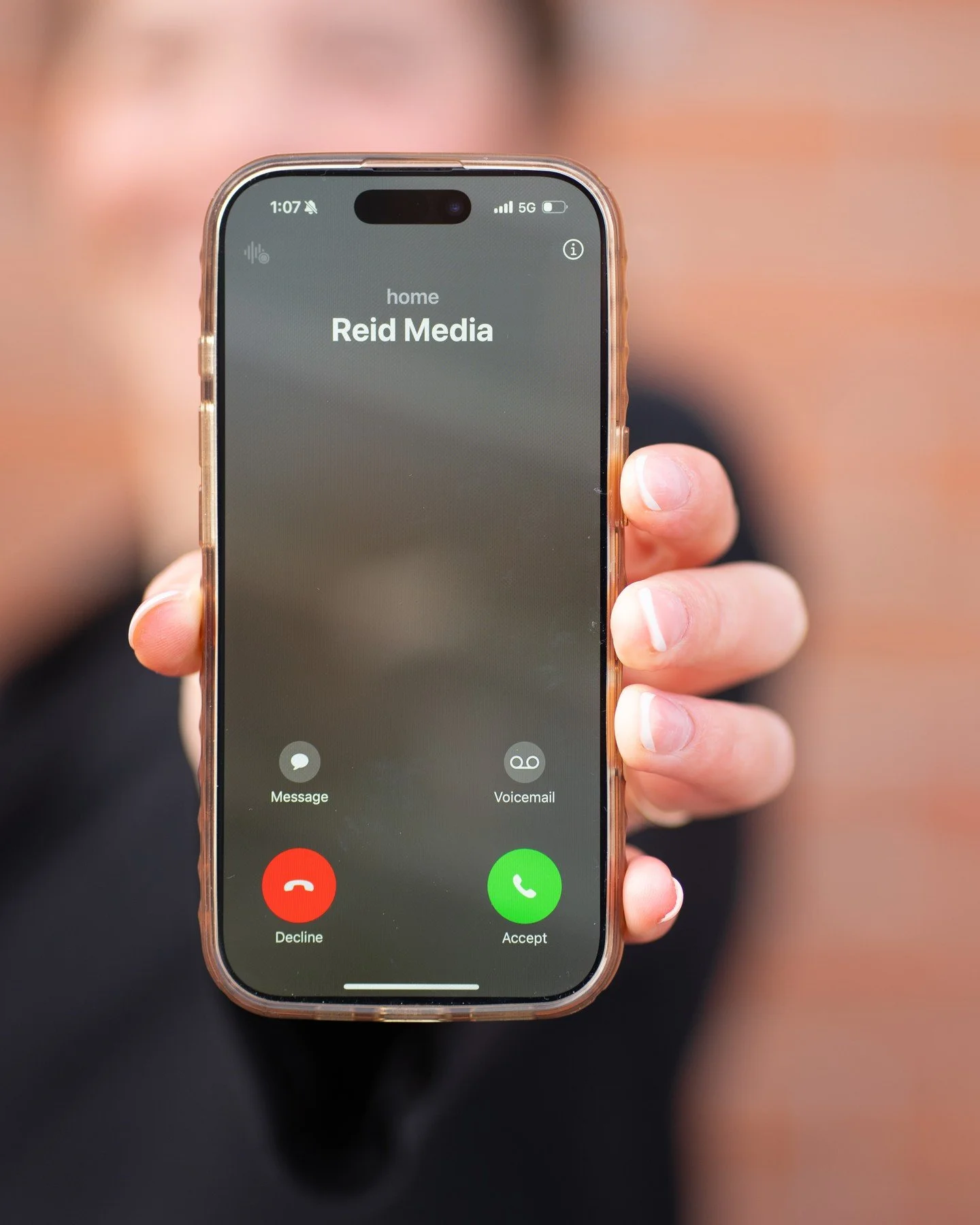 💌 Working with Reid Media is more than just posting on social media. 

You're getting a partner who cares about the heart behind your business, helping you show up online with clarity, intention, and consistency. I work with small businesses and non