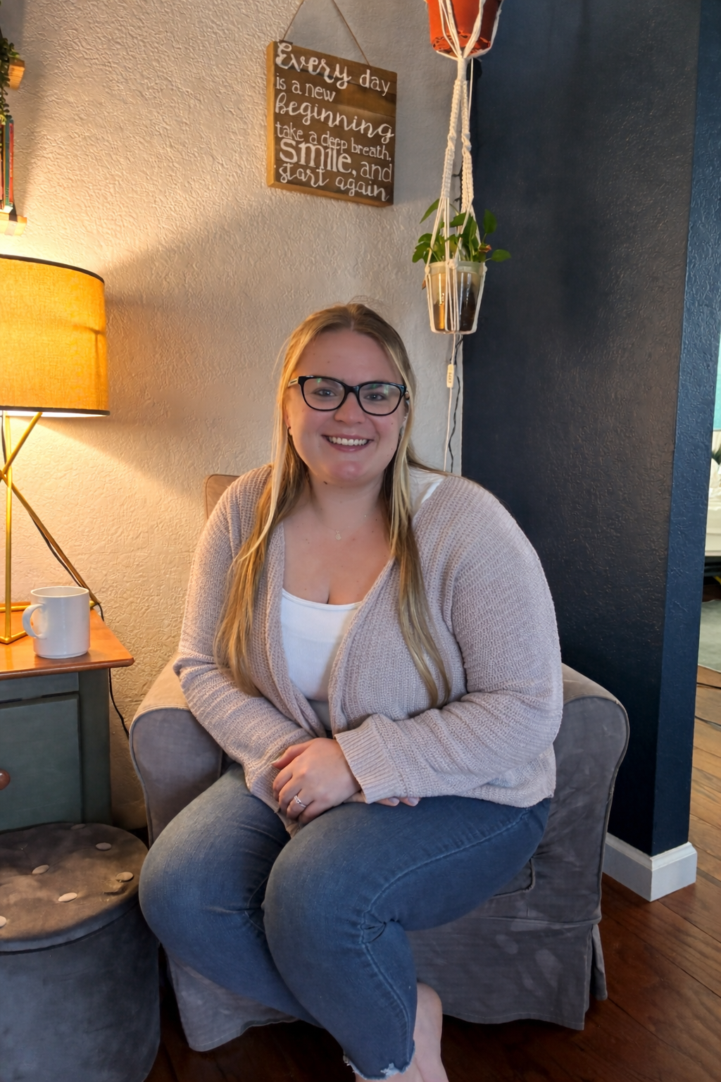 Meet Ashlyn, teen, young adult and parenting therapist.