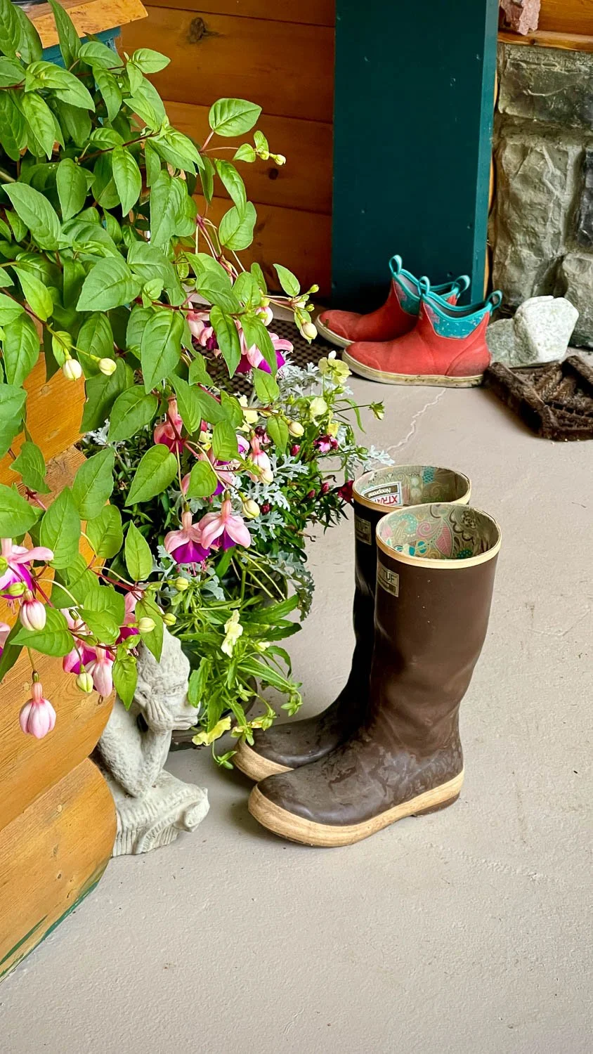 Leave your boots outside!