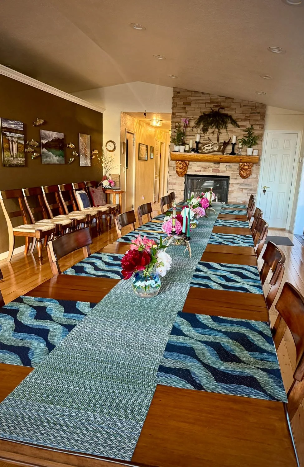 Meeting space or breakfast time