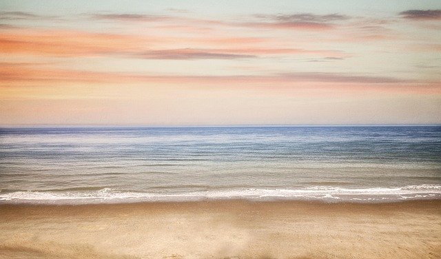 beach-6100209_640.jpg