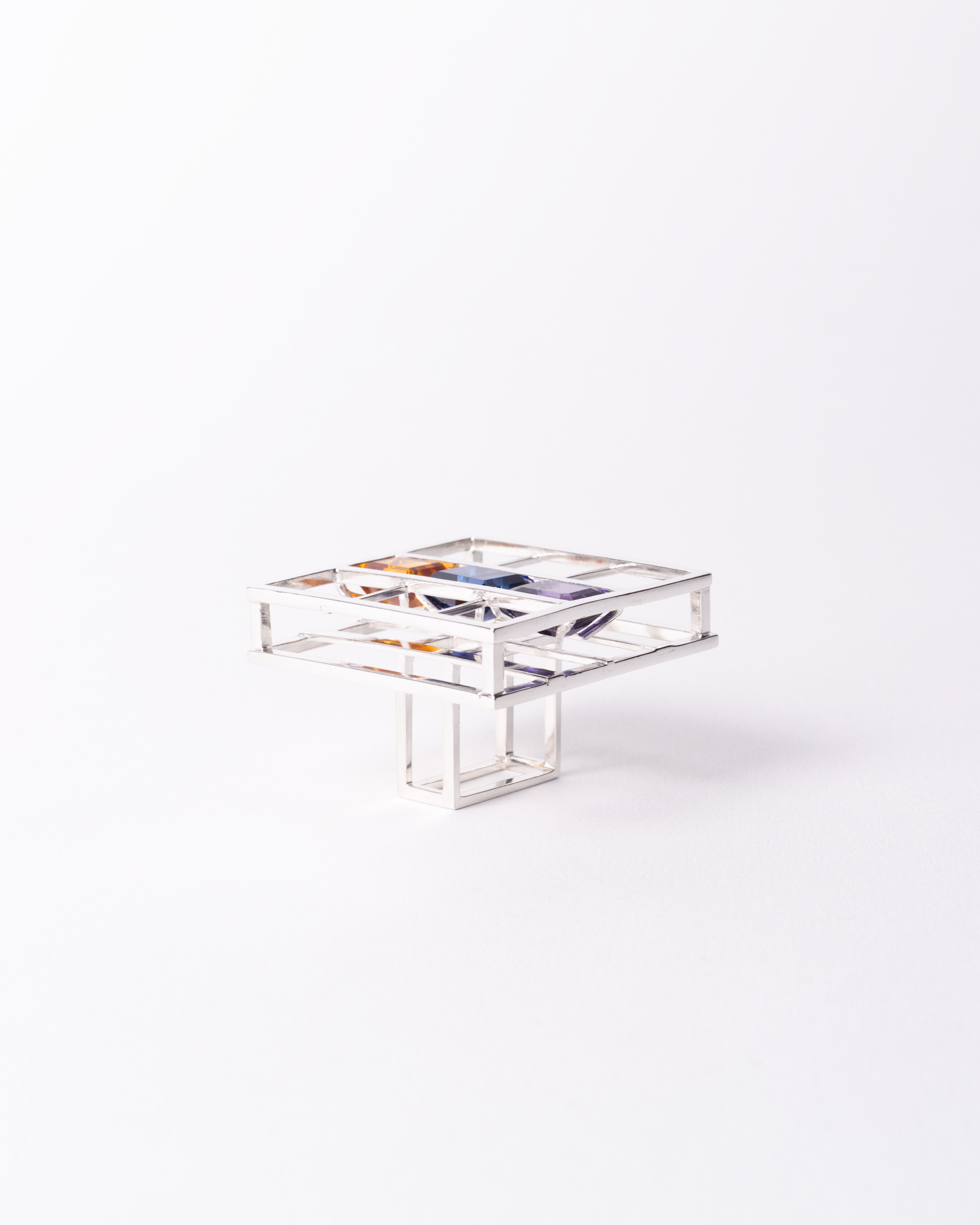 4.1 - La Tulip (2024). Image Lee Alexander.png