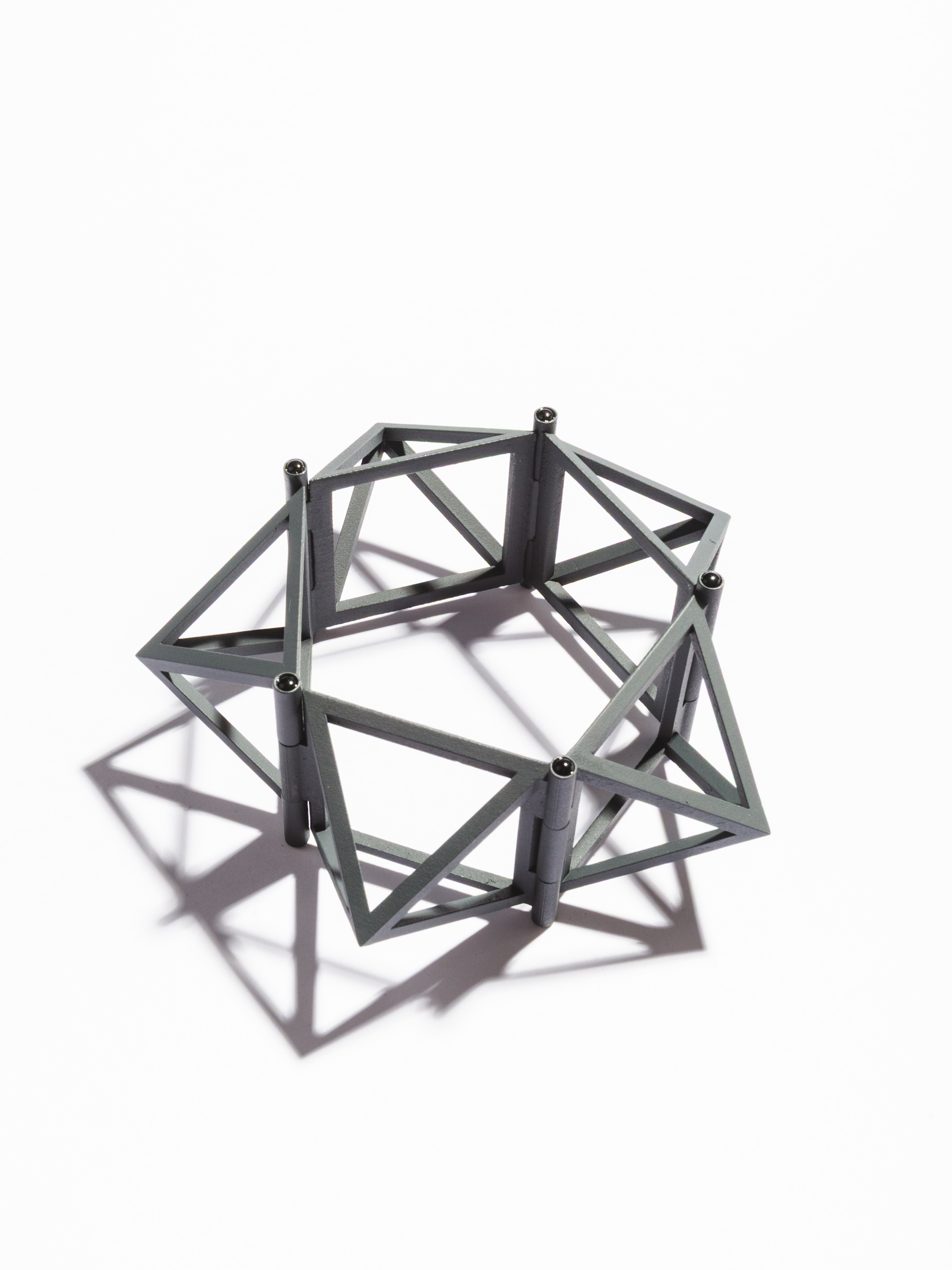 2.5 - Silent Obstruction choker - Grey (2024). Image Lee Alexander.png