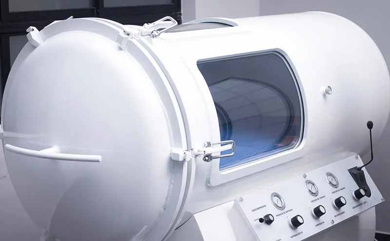 Medical sterilization autoclave machine with control dials and a viewing window