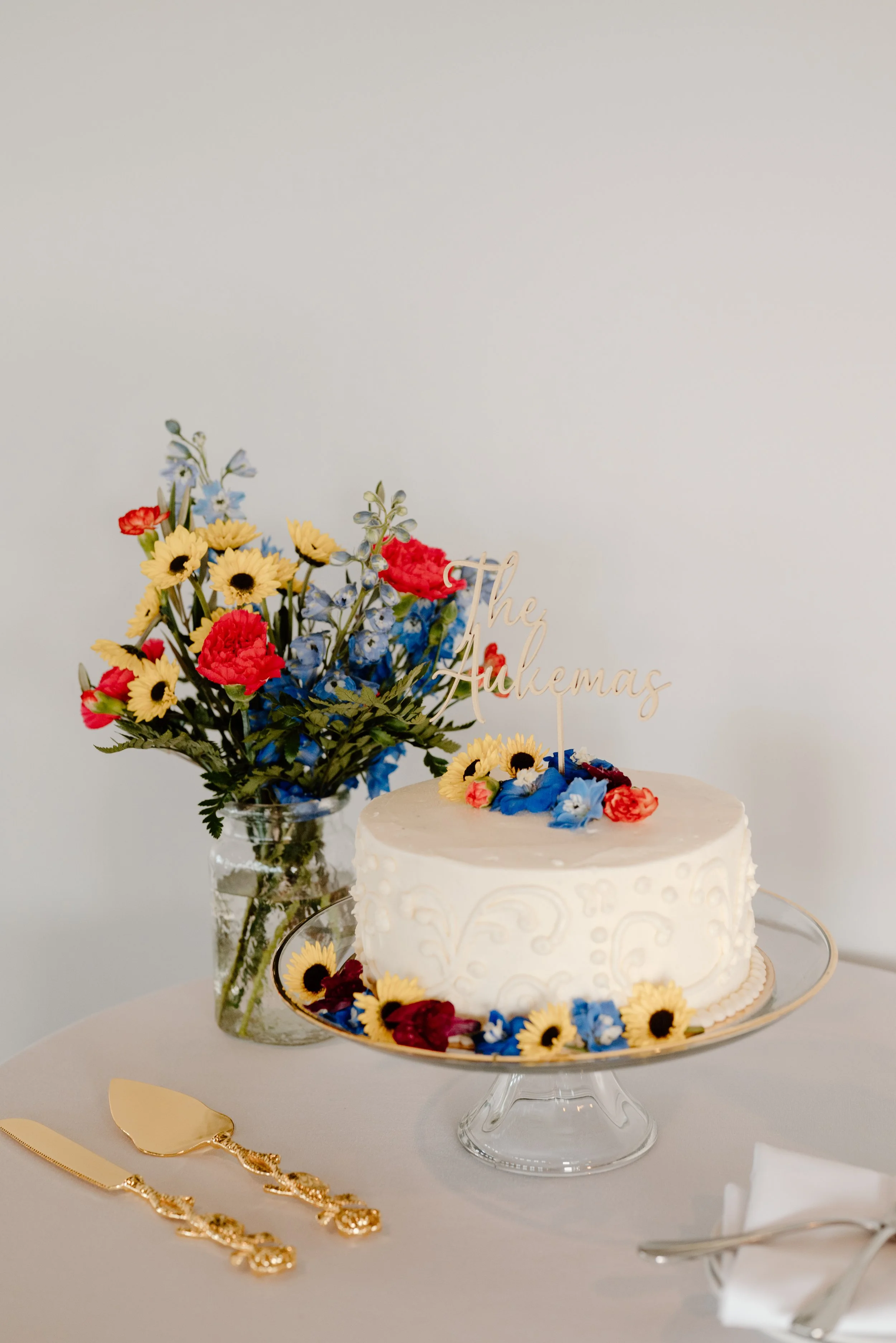 Wedding cake display in Holland, Michigan