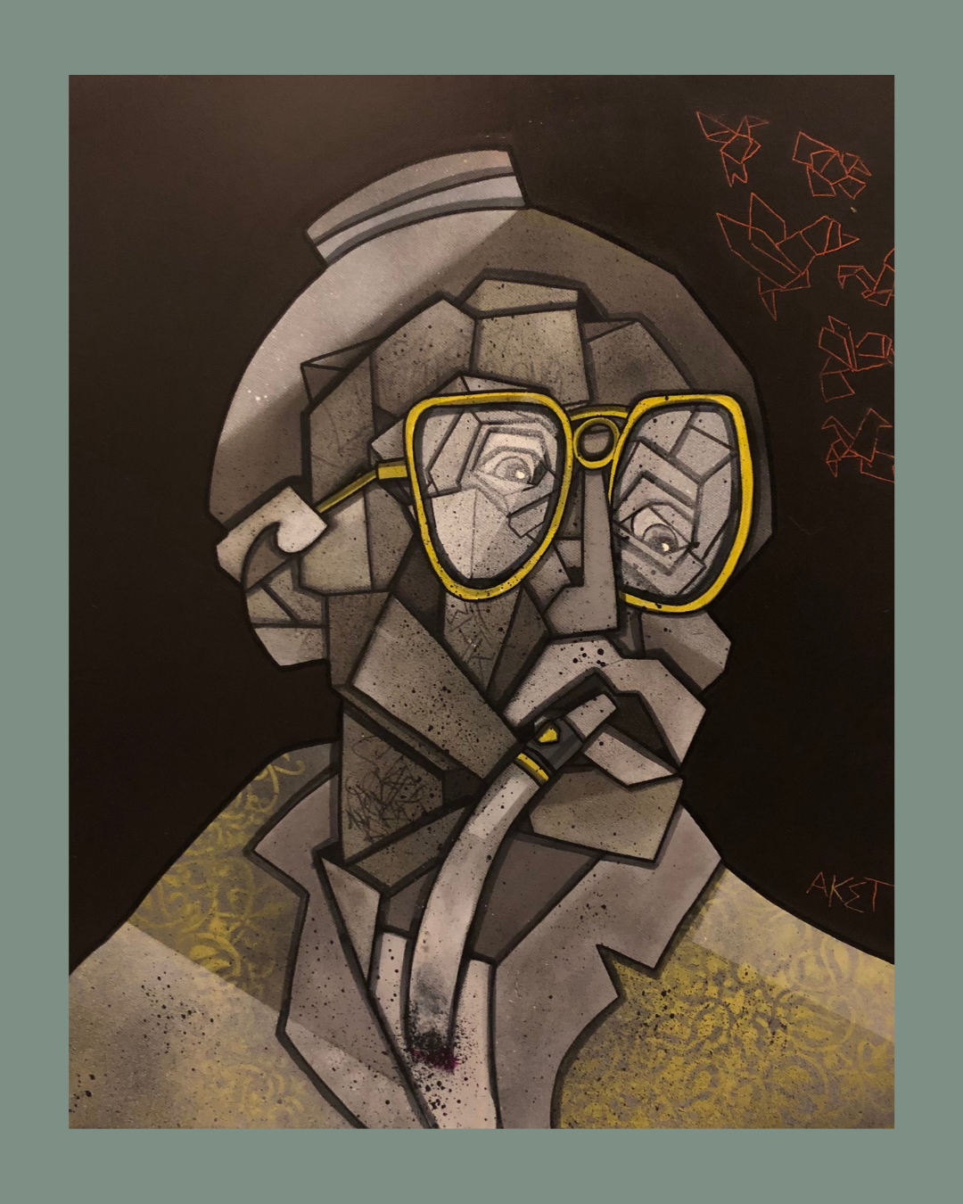 Une peinture de style street art représentant un portrait géométrique d'un homme portant des lunettes jaunes et un costume, avec un cigare à la bouche, et des motifs en arrière-plan.