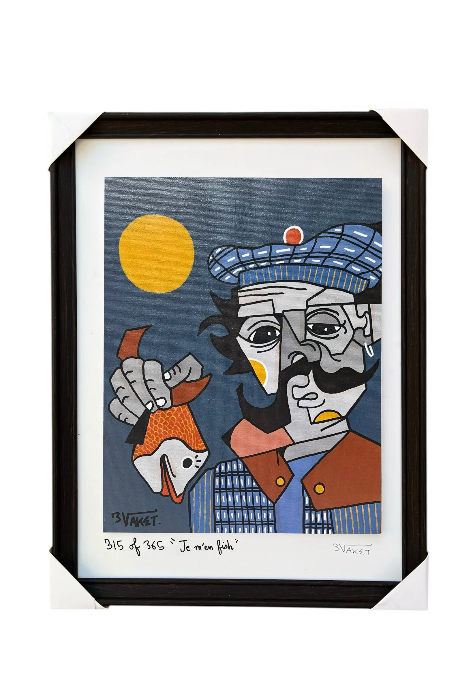 Peinture représentant un homme en tenue traditionnelle avec un poisson, dans un style cubiste, avec un fond sombre et un soleil jaune.