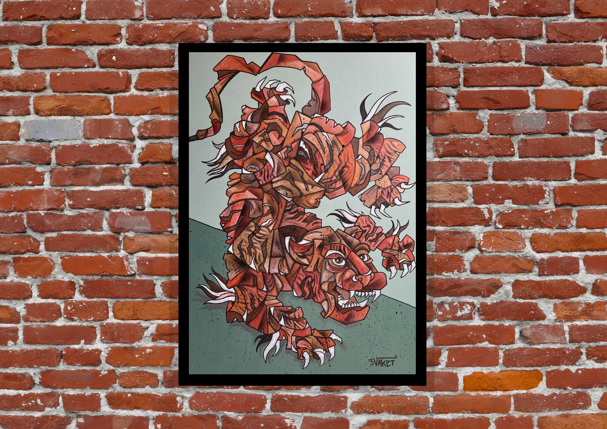 Une peinture de style graphique représentant un lion rugissant, réalisée avec des lignes noires et colorée en marron, orange, et blanc, encadrée et accrochée sur un mur en briques rouges.