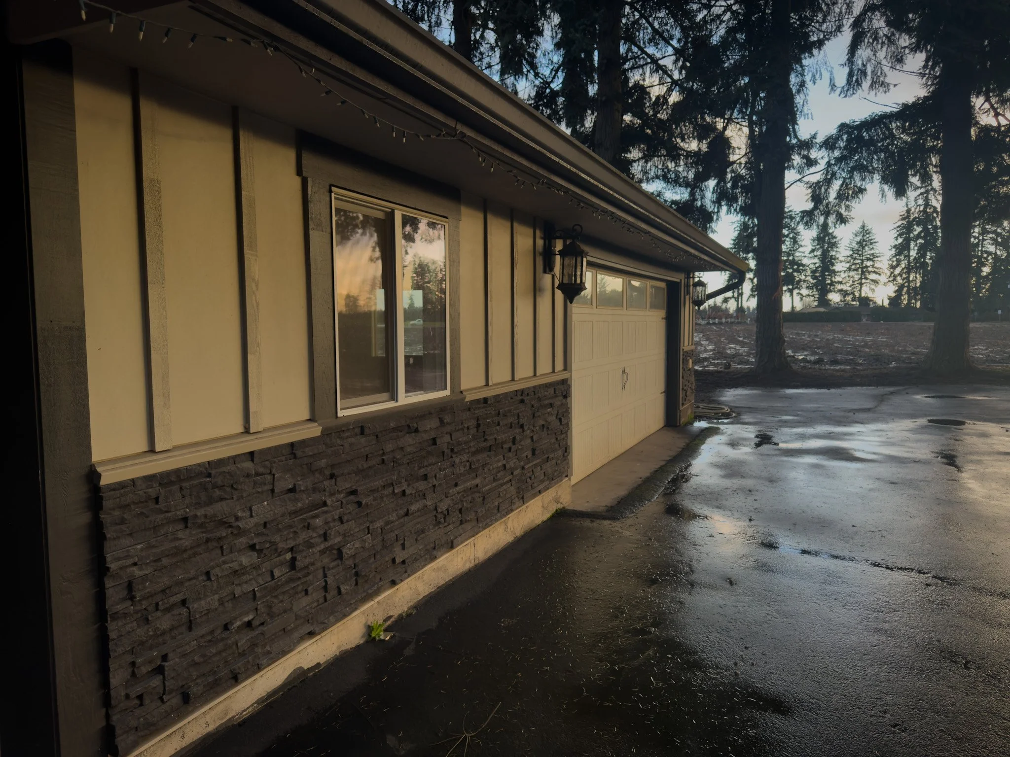 Fiber Cement vs Vinyl Siding for Oregon Weather