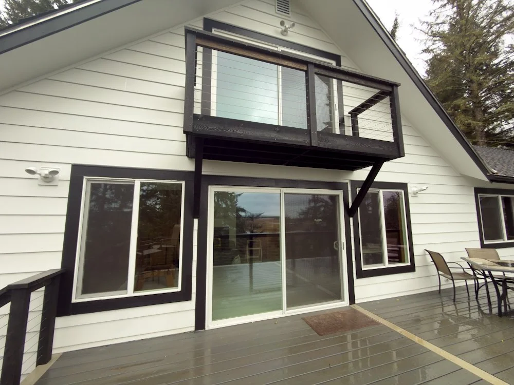 Wood-lap-siding-cedar-window-leak.jpg
