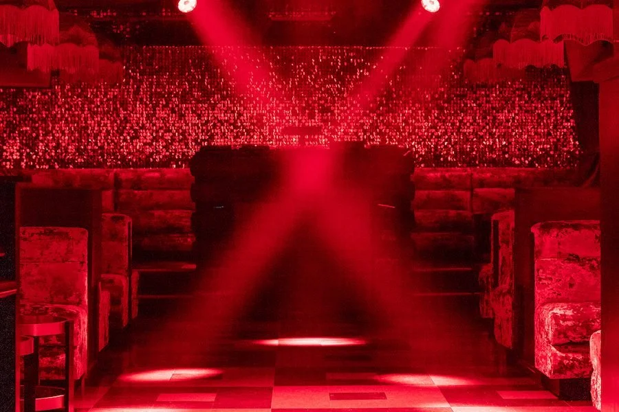  PETITE DISCO 
 DESIGN // BUILD // PROGRAM // OPERATION 