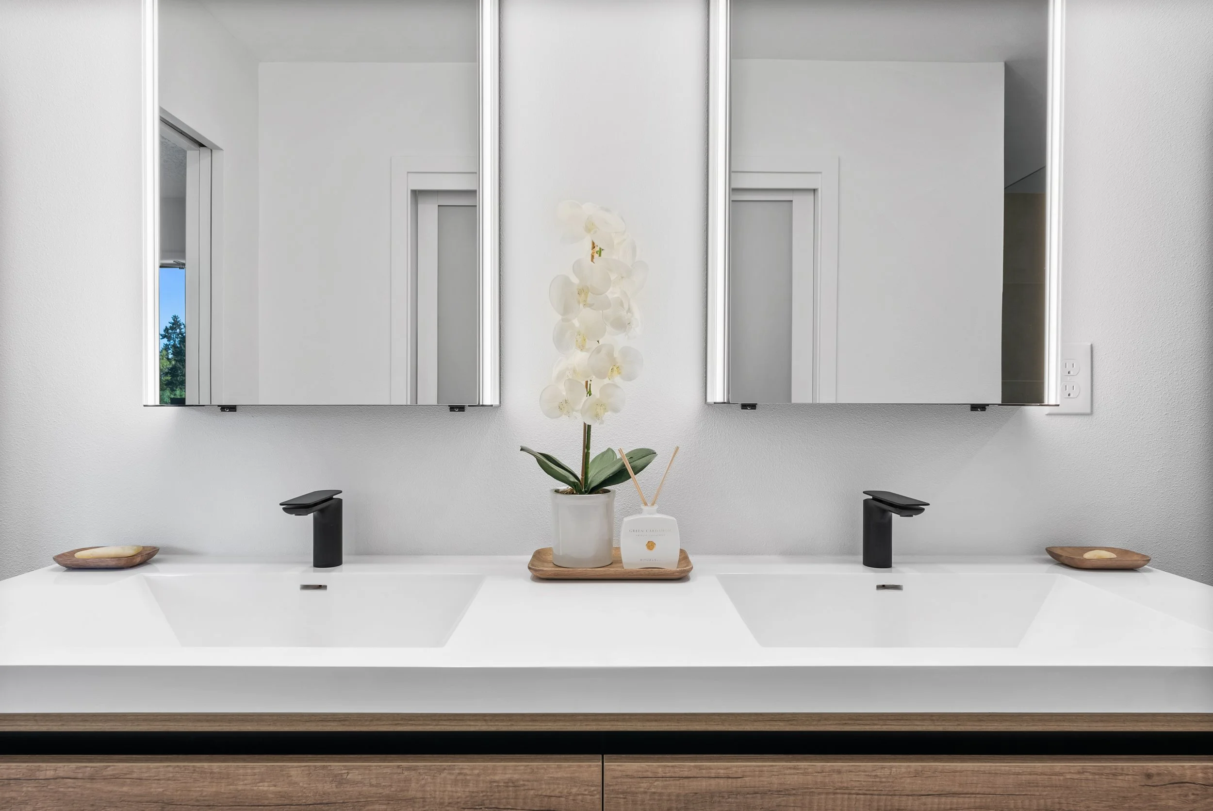 6 Modern-Floating-Vanity-European-.jpg