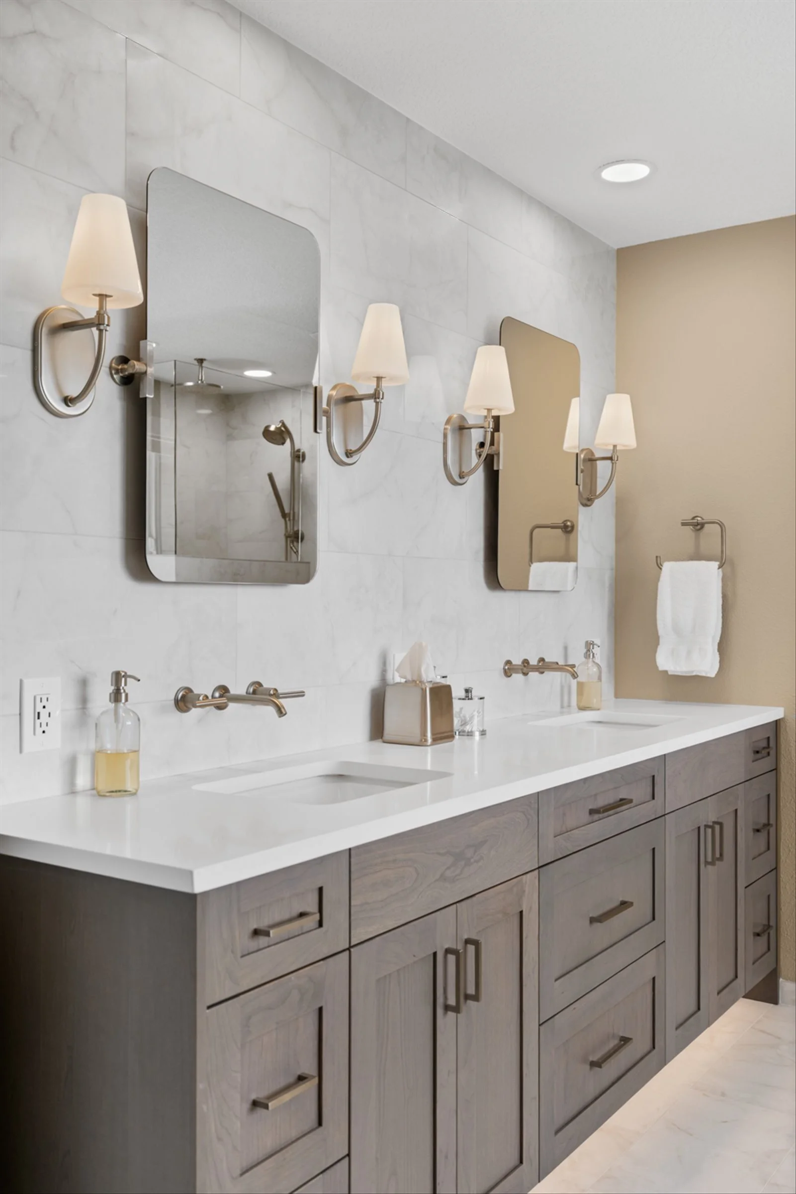 12 Custom Vanity-Wall-Mounted-Faucets.jpg