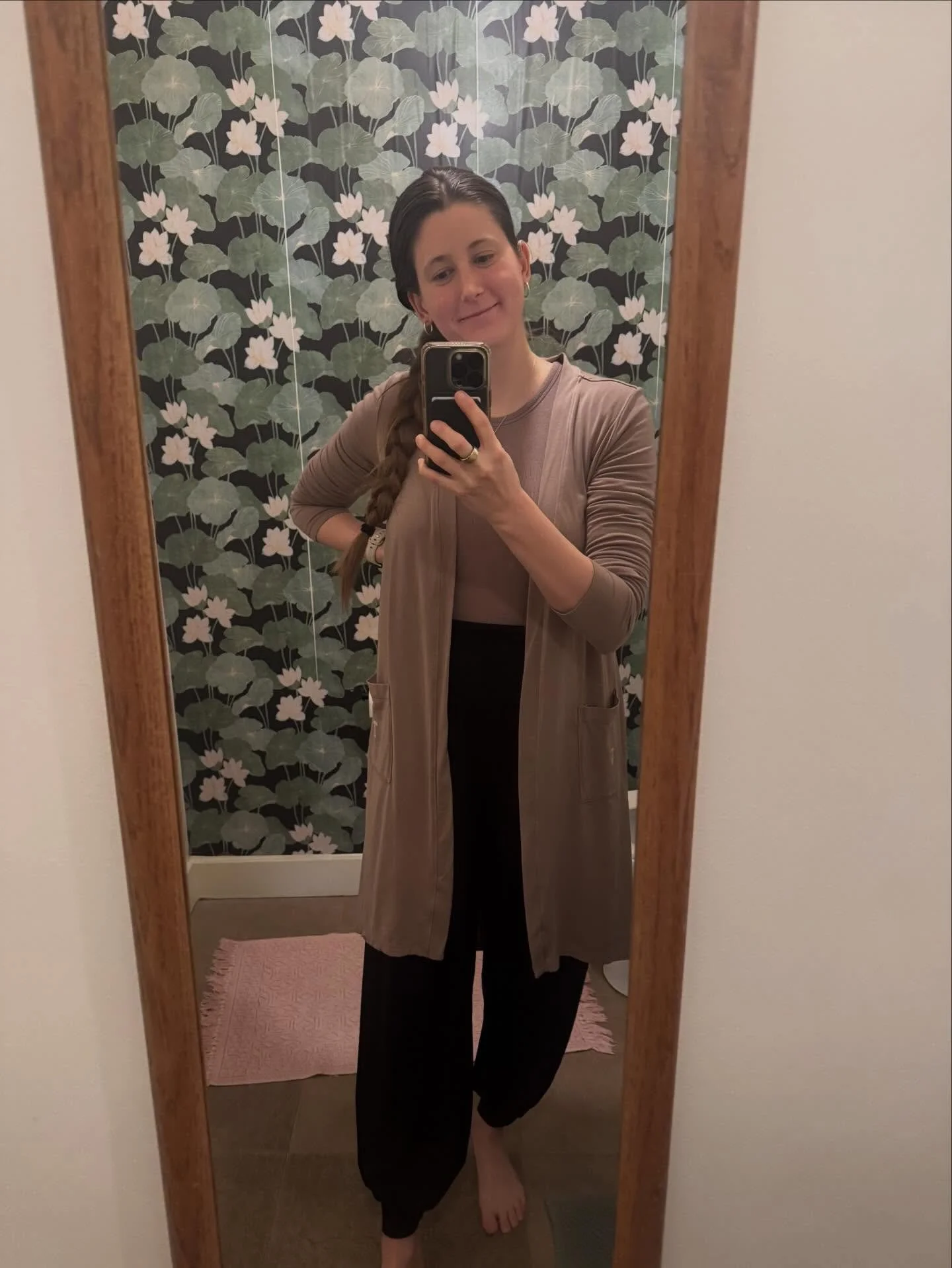 &harr;️ March was wide. For me, she spanned not only seasons, but realms of experience, the peaks and valleys of life. 

🍃 I felt the transition from swaq&rsquo;waq&rsquo; (February &lsquo;Frog&rsquo;) to pupuhigʷəd (March &lsquo;Gust of blowing win