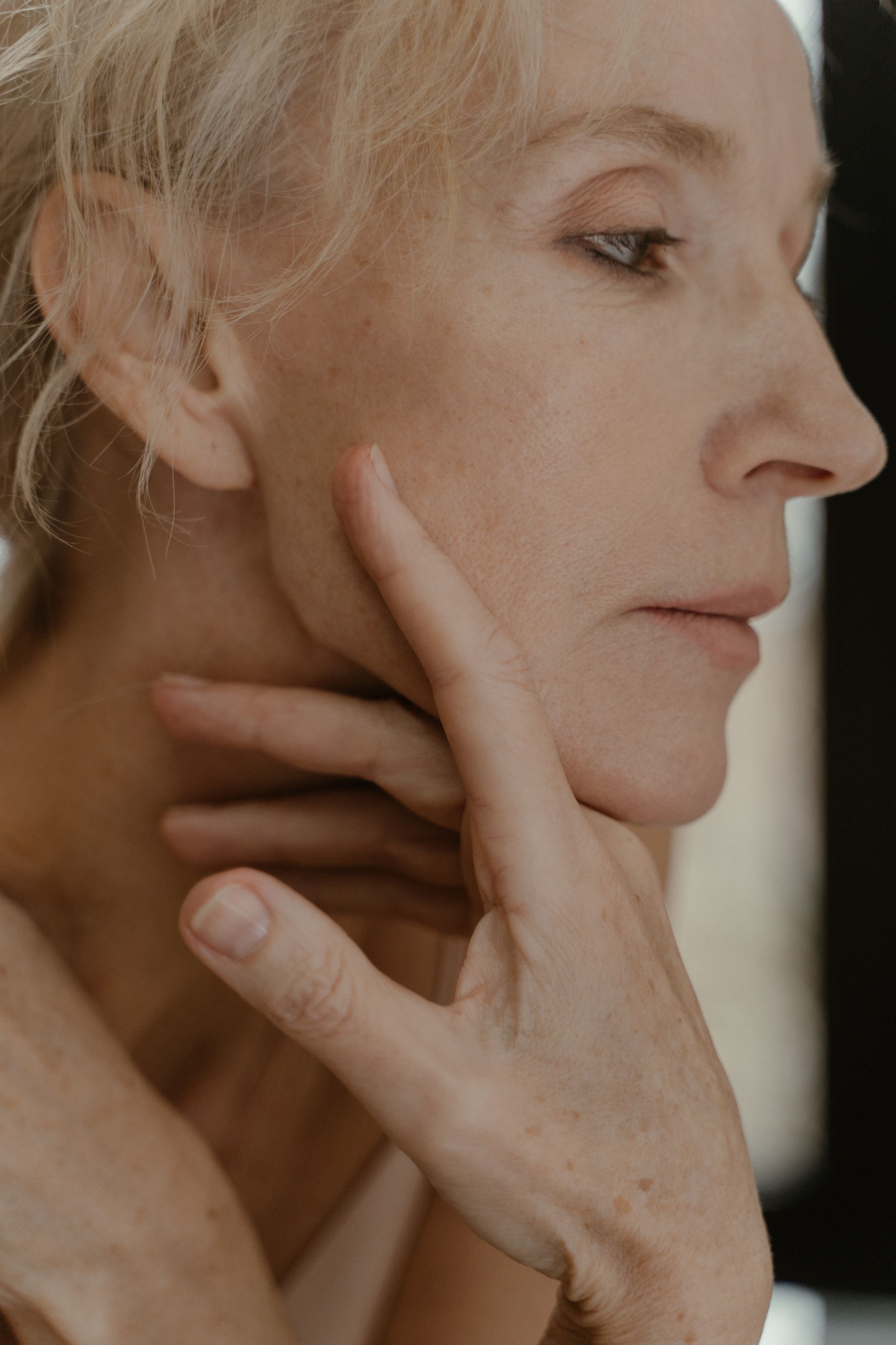 How to Lift and Firm Skin Without Needles: D·E·J BioStim™ in Albuquerque