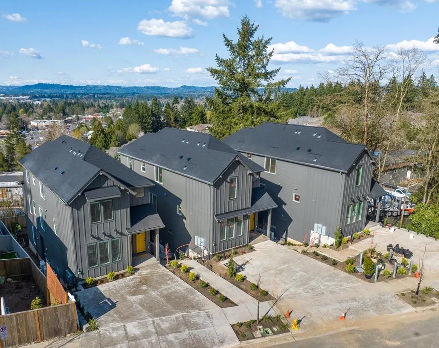 3 ANNAND HILL CT DUPLEXS copy.jpg