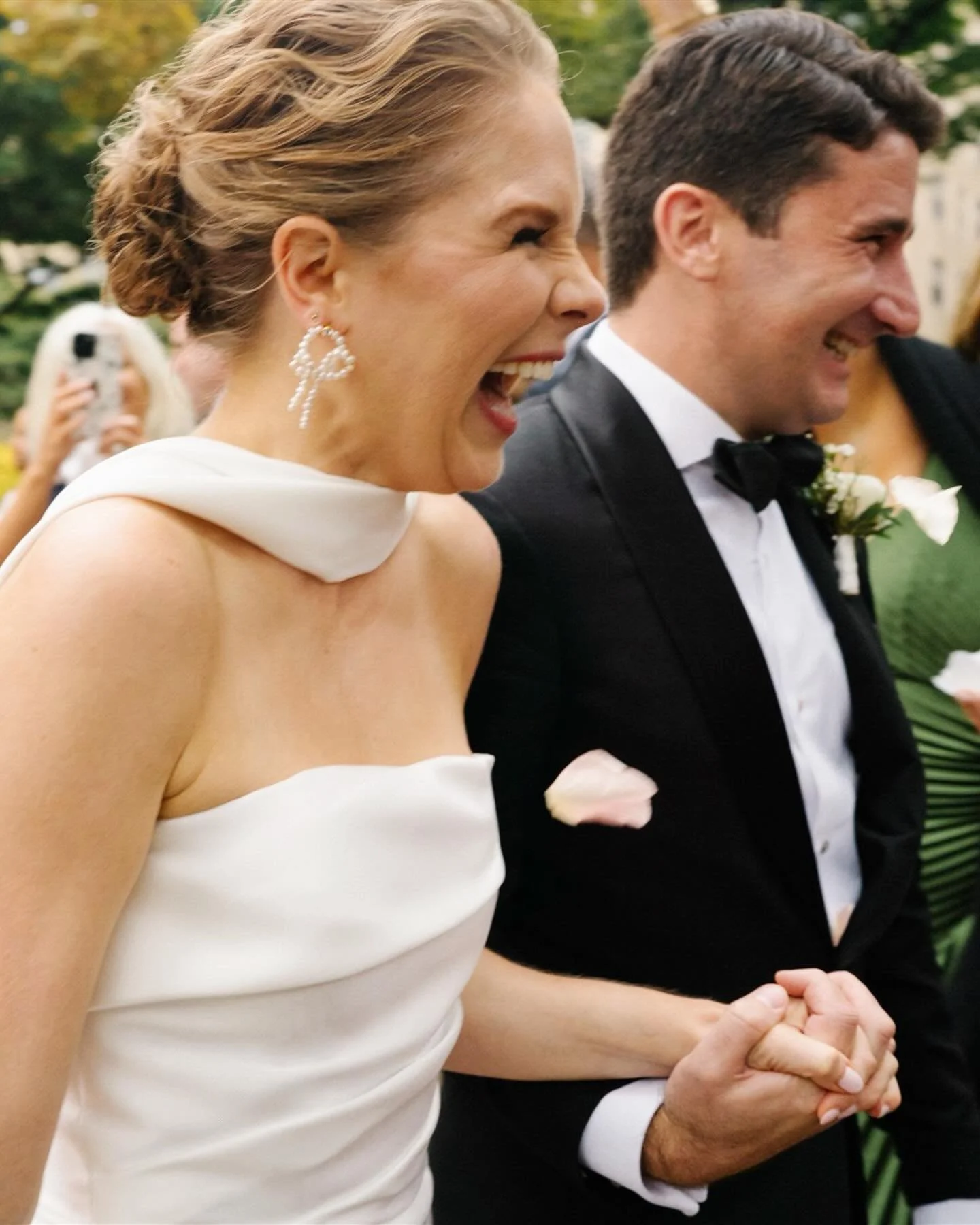 As your photographer, it&rsquo;s so important to me that re-living your wedding day is an analog experience, in addition to a digital one. Every one of my clients receives an archival-quality book, meant to be handled for generations. Here is Emma &a