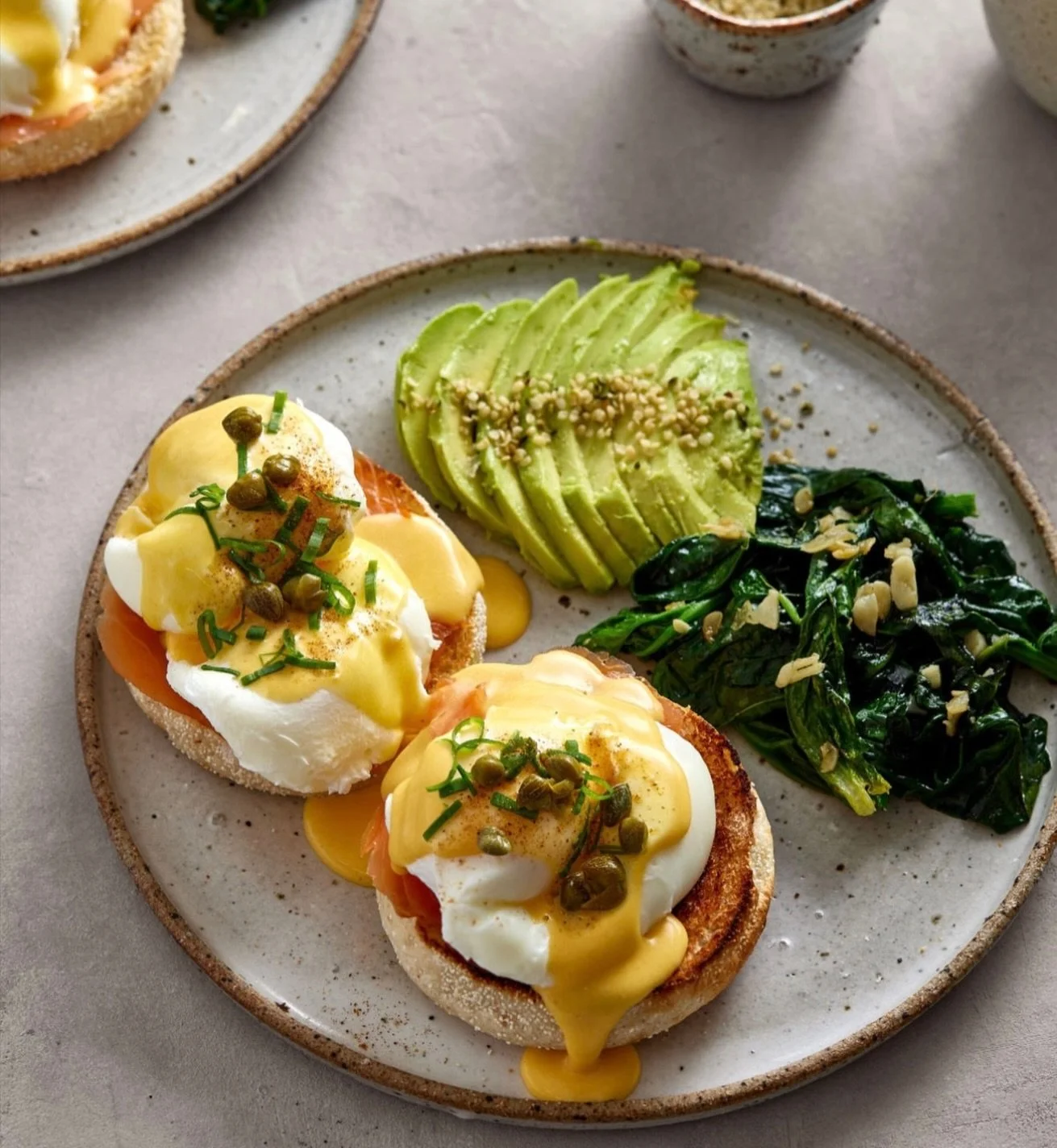 Morning rituals at Ra&iacute;ces 🍳✨

Perfectly poached eggs, silky hollandaise, smoked salmon, fresh avocado and saut&eacute;ed greens.
Simple ingredients, done right.

Because a great day in Ibiza always starts with a great breakfast.

#PrivateChef