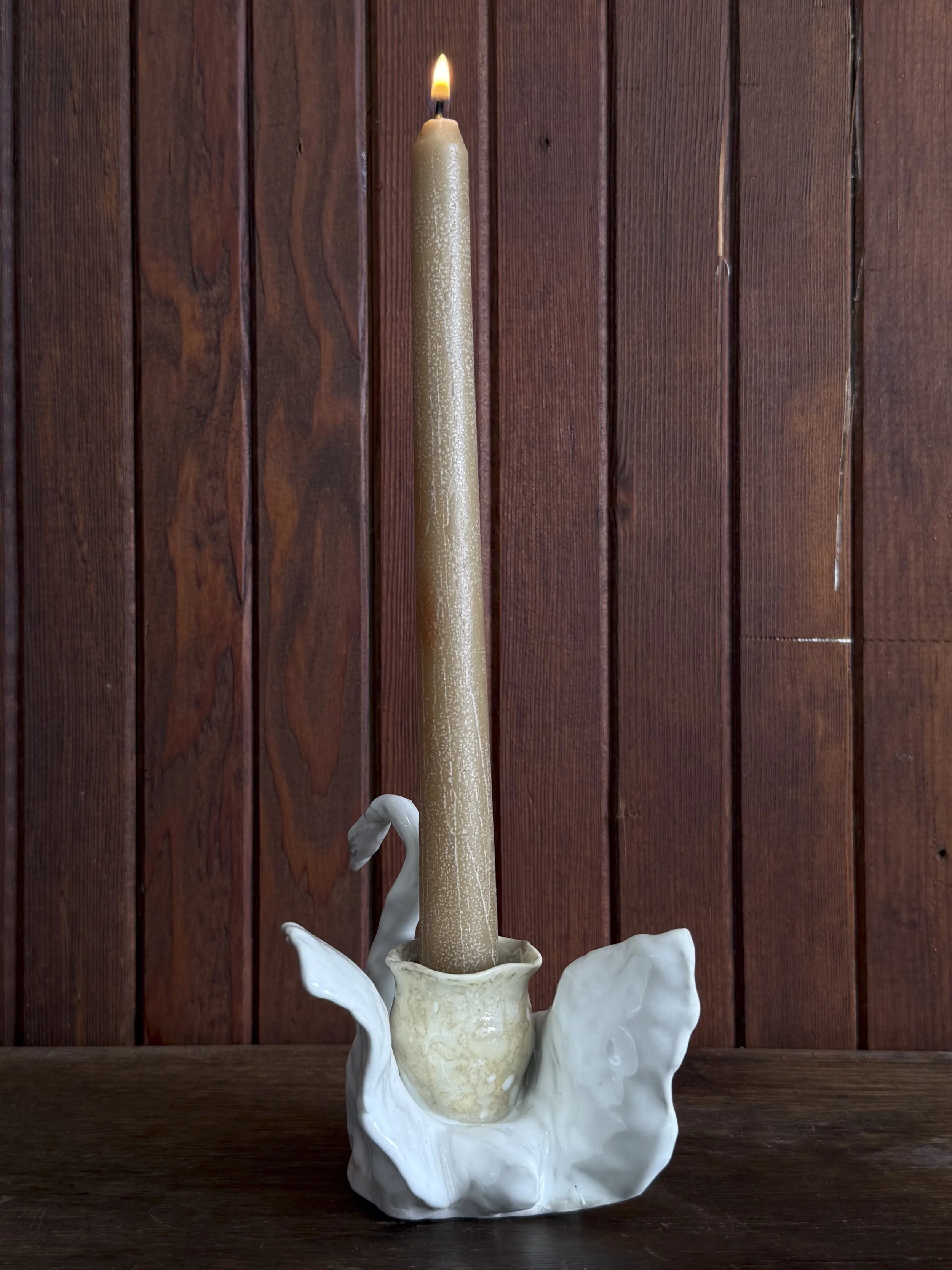 swancandle04.jpg