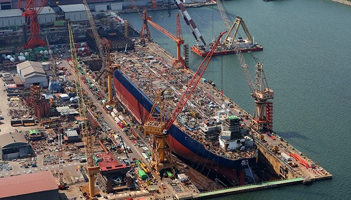 De-Risking the Critical Path in FPSO and FLNG Execution Schedule: part 1 - Hull