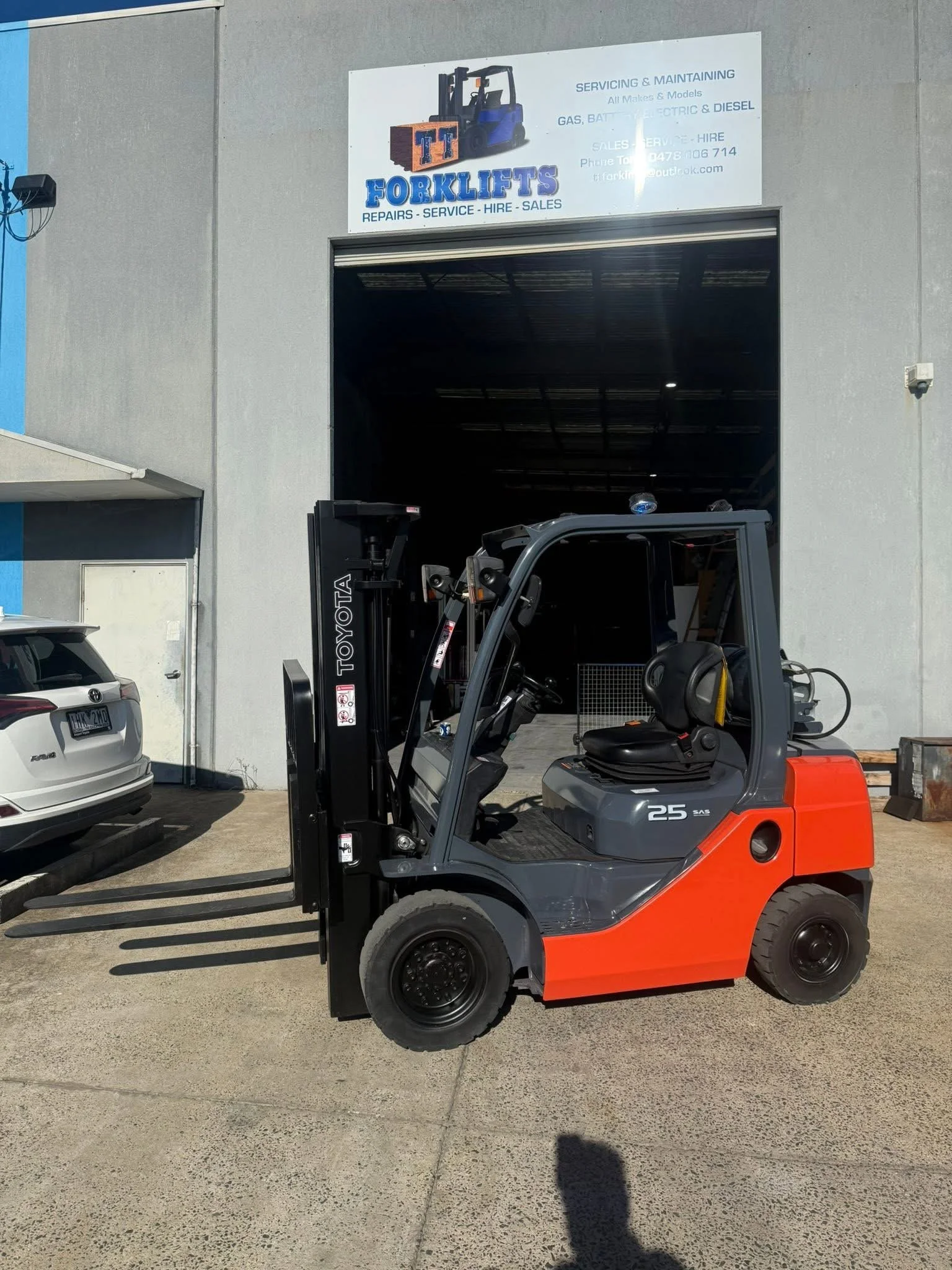 Toyota 2.5TON lpg/petrol