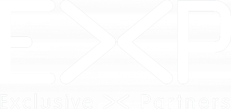 Logo en noir et blanc avec les lettres 'EXP' et la phrase 'Exclusive Partners' en dessous.