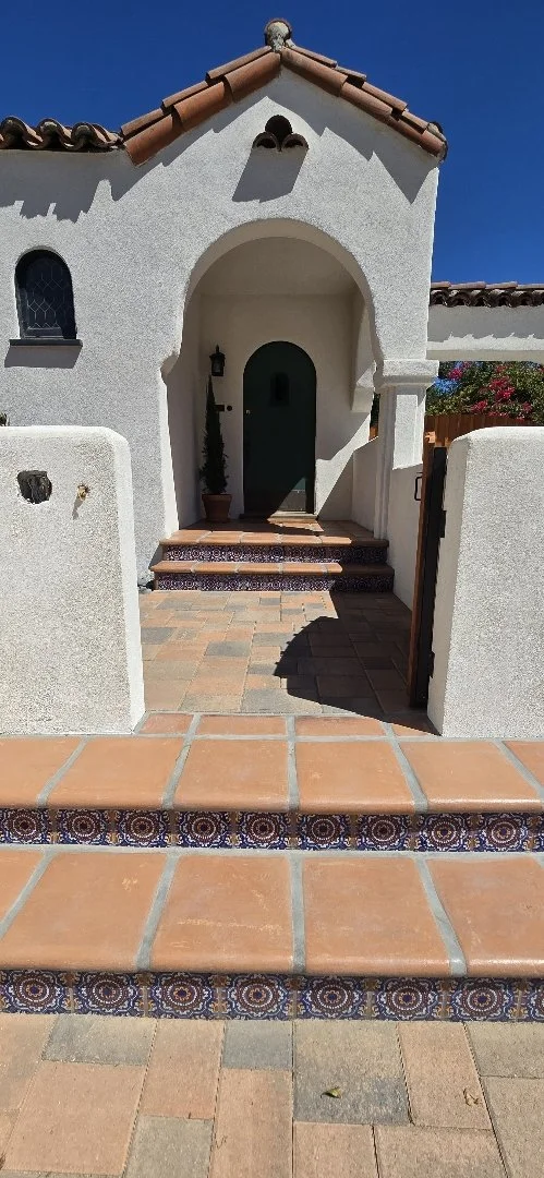 drought tolerant landscape in Los Angeles with saltillo tile and interlocking pavers
