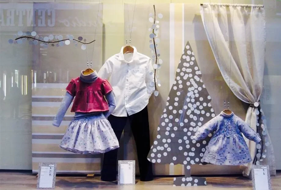White-dot-for-Holiday-season.jpeg.webp