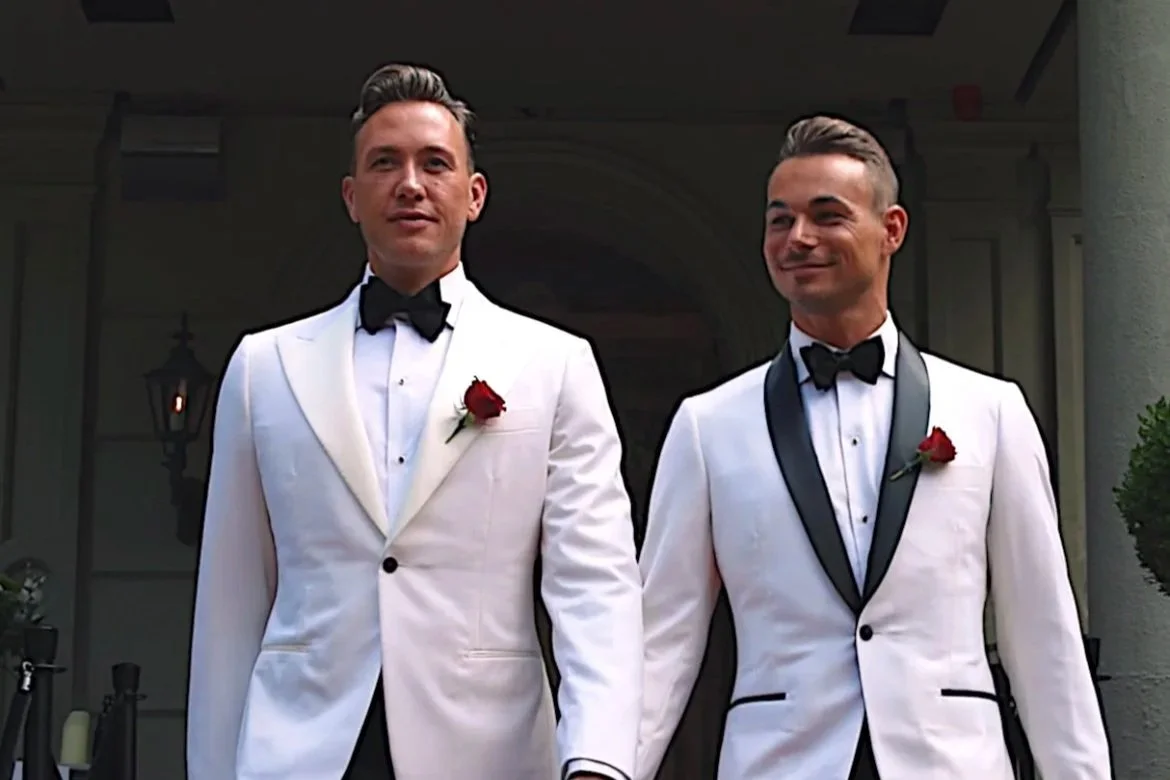 Prince Charming-koppel kijkt met liefde terug op hun huwelijksdag