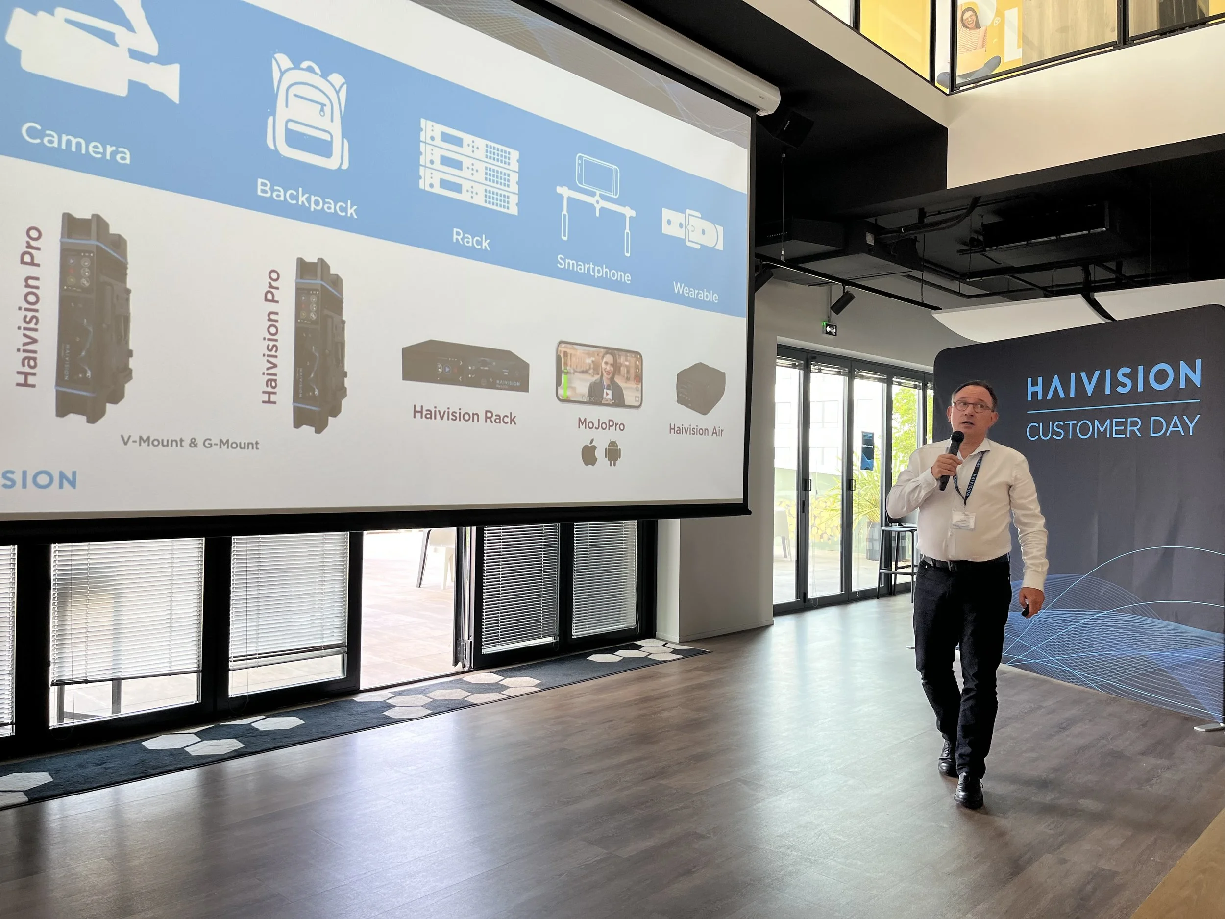 Valérie Dekeyser/Pluenn Studio - Organisation d'une journée porte ouverte dédiée aux clients francophones pour Haivision