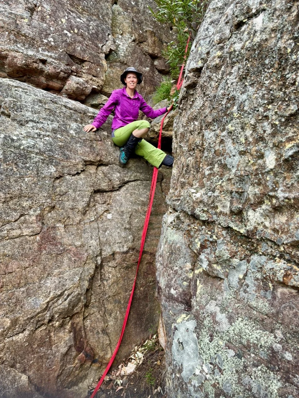 Tapes were set to negotiate the cliffline