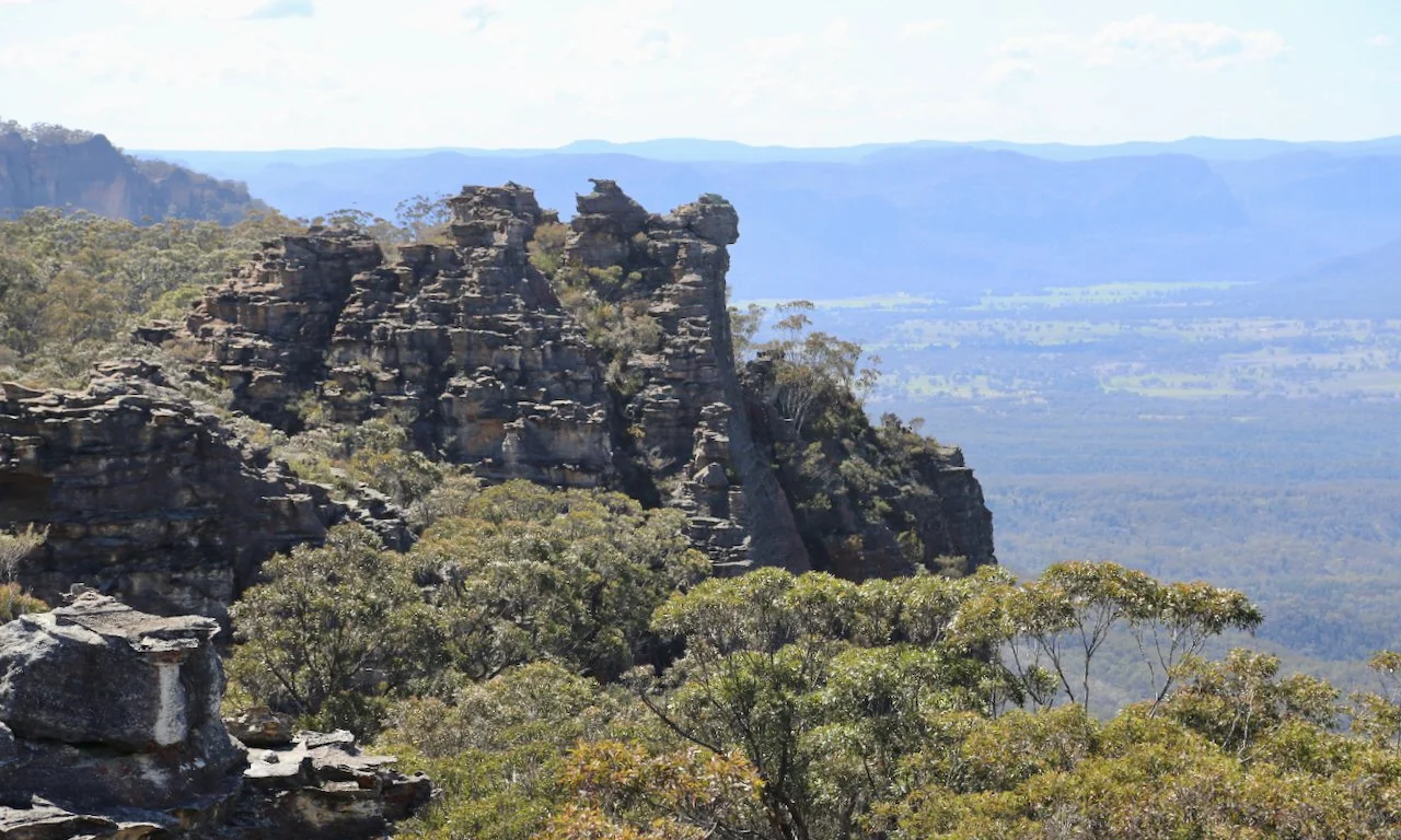 suspended barbican - 4.jpeg