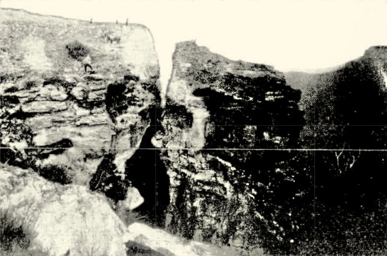 Cliff Fissure opening up prior to collapse