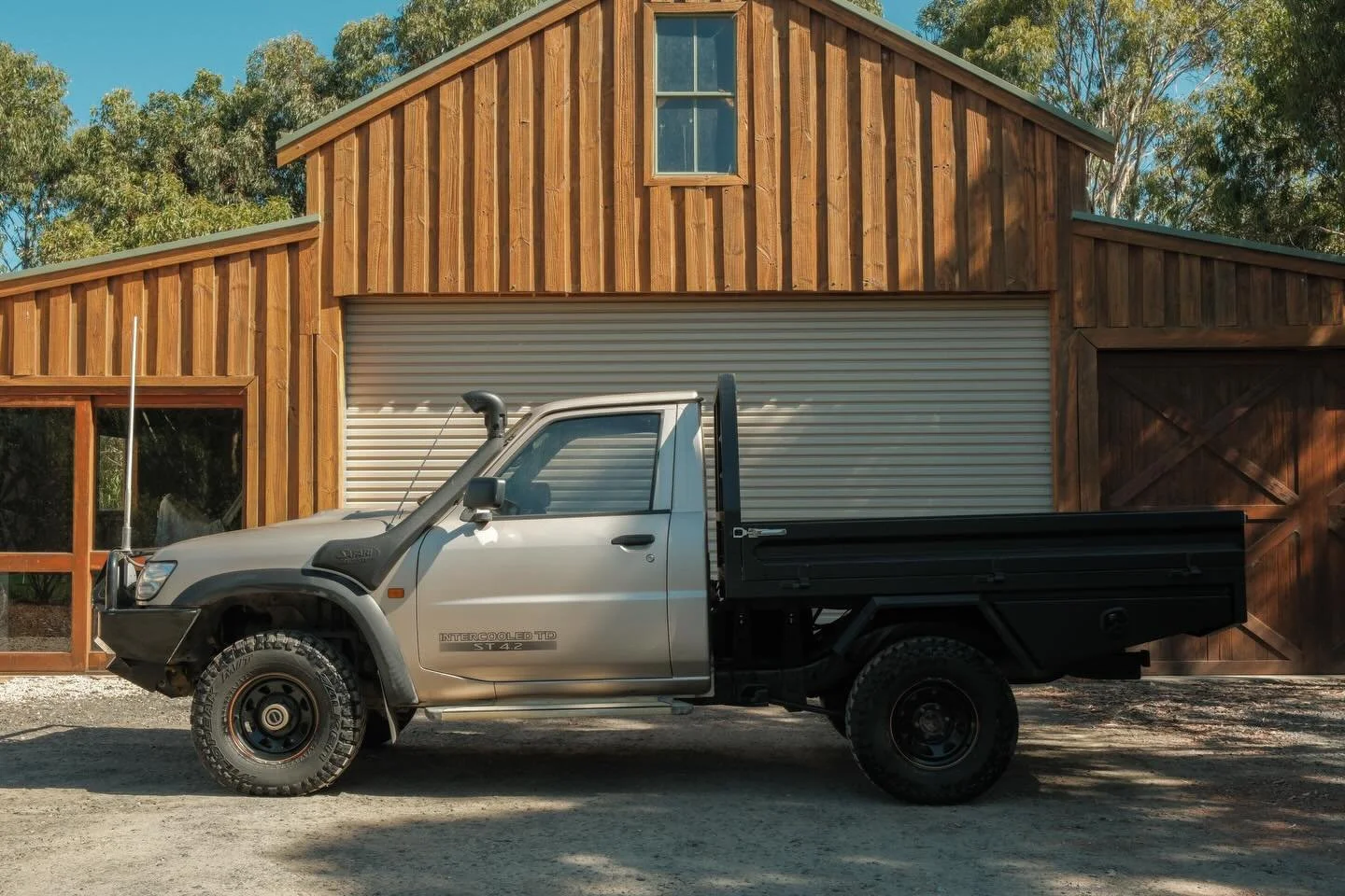 GU UTE TRAY

This single cab tray was designed to suit the ute as a whole.
With the vehicle being over 20 years old, the goal wasn&rsquo;t to bolt on something overly modern, it was to keep it classic.
The tray market is full of strong designs that o